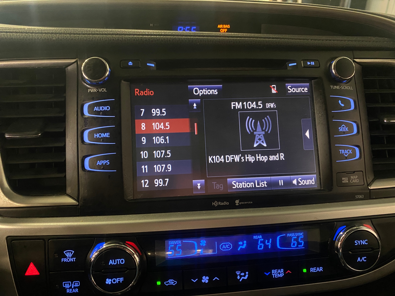 Thumbnail: 2015 Toyota Highlander - 3