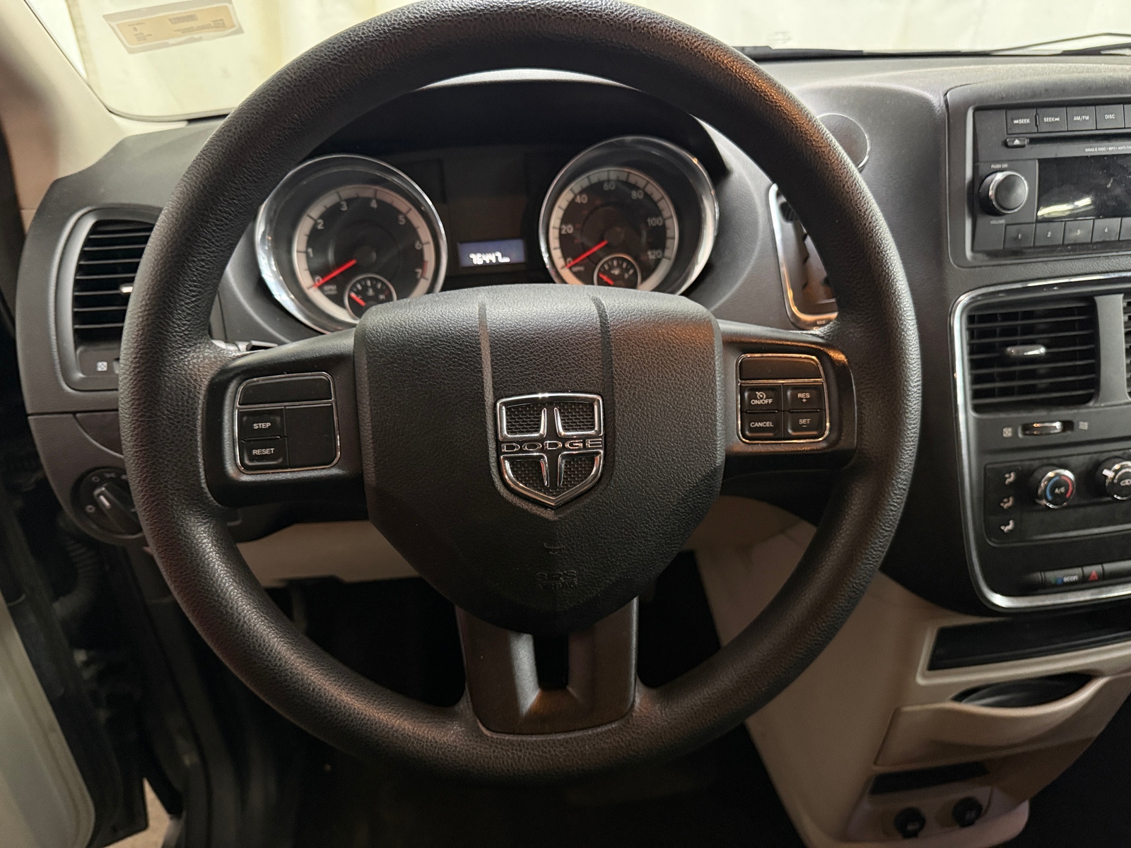 Thumbnail: 2016 Dodge Grand Caravan - 5