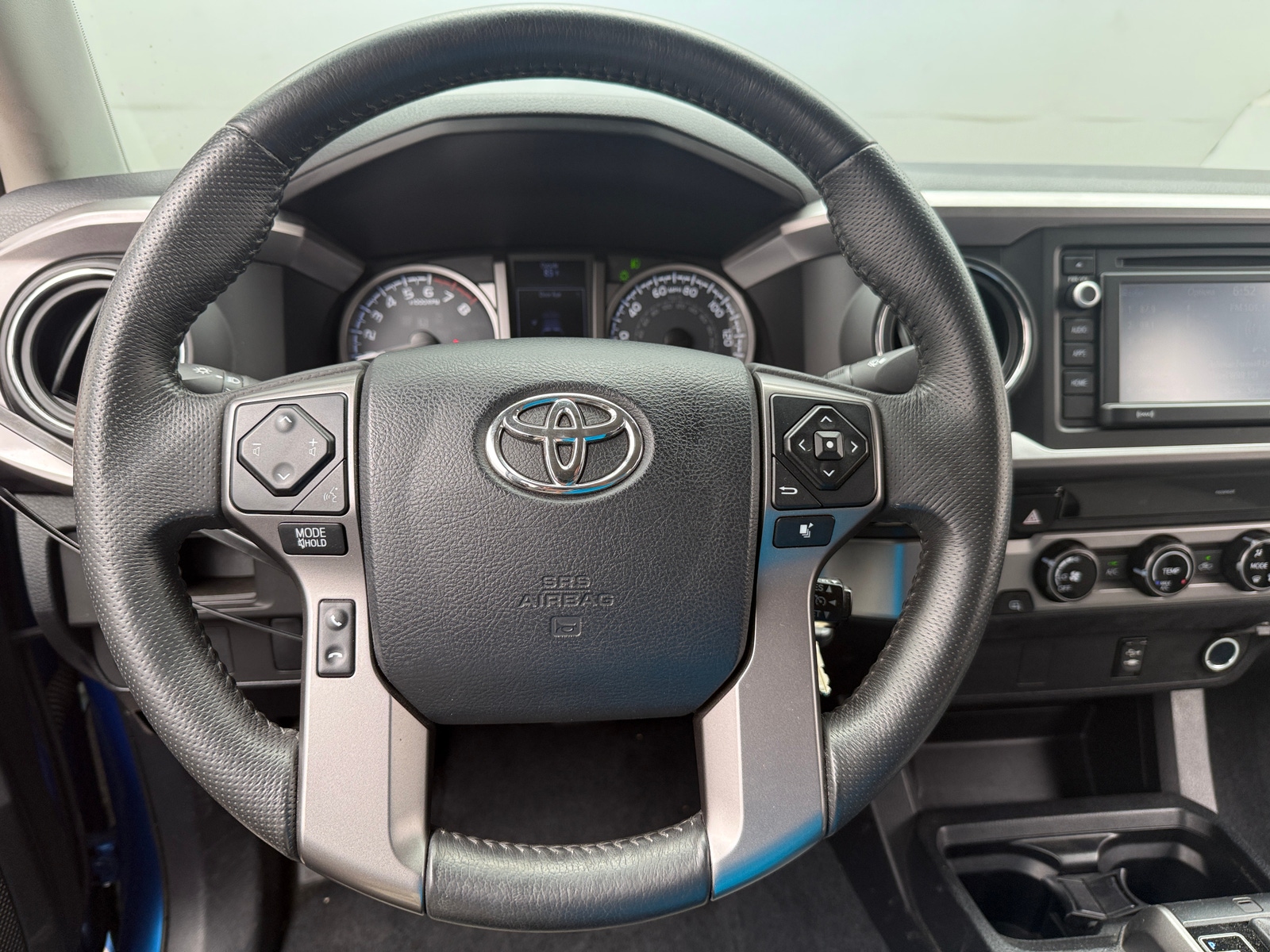 Thumbnail: 2016 Toyota Tacoma - 5