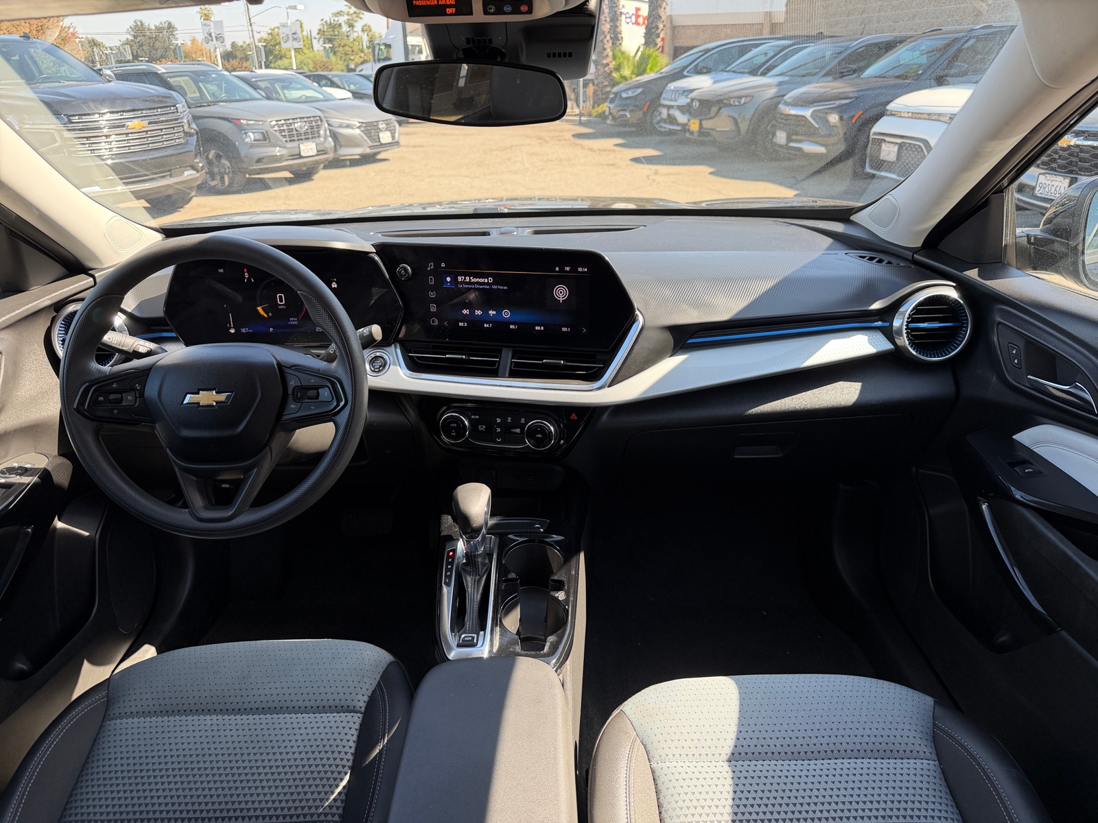 Thumbnail: 2025 Chevrolet Trax - 3