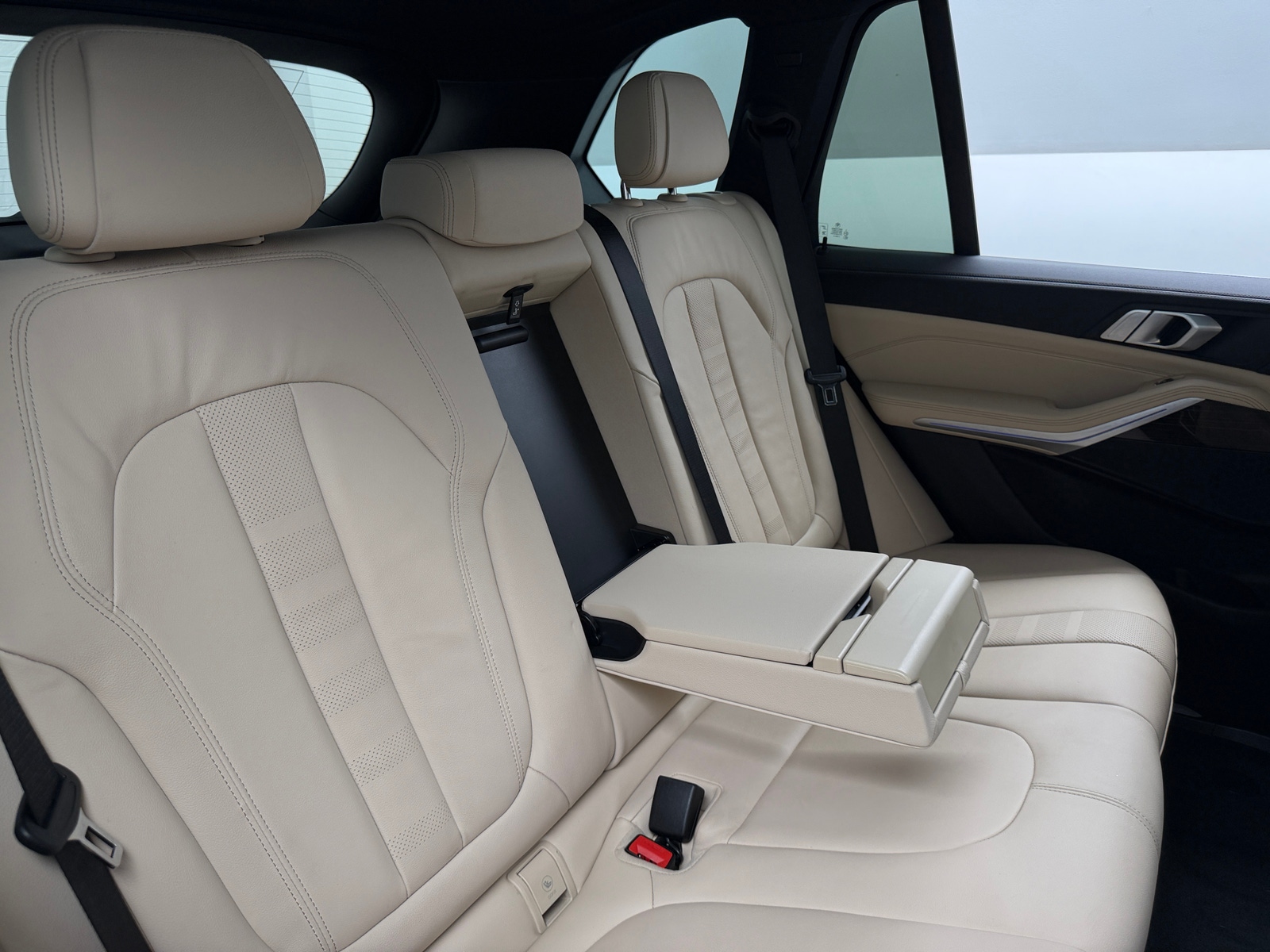 Thumbnail: 2021 BMW X5 - 5