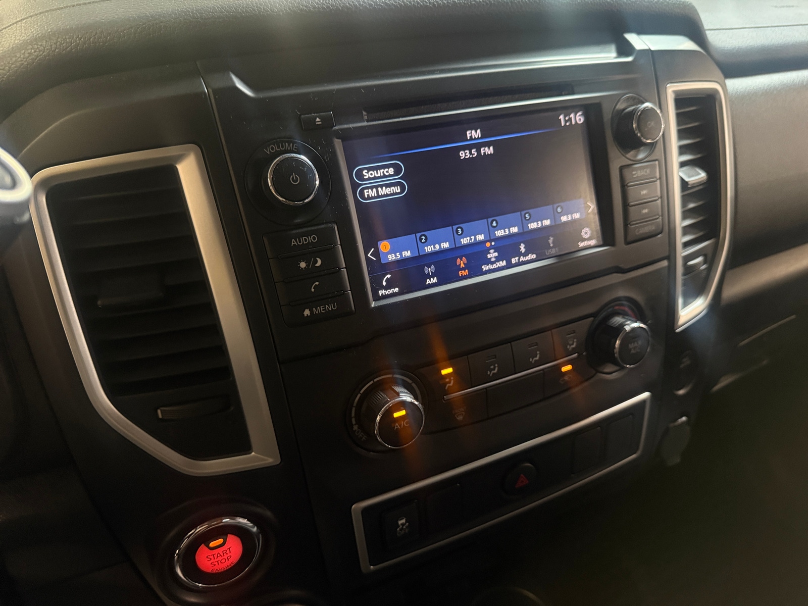 Thumbnail: 2019 Nissan Titan - 4