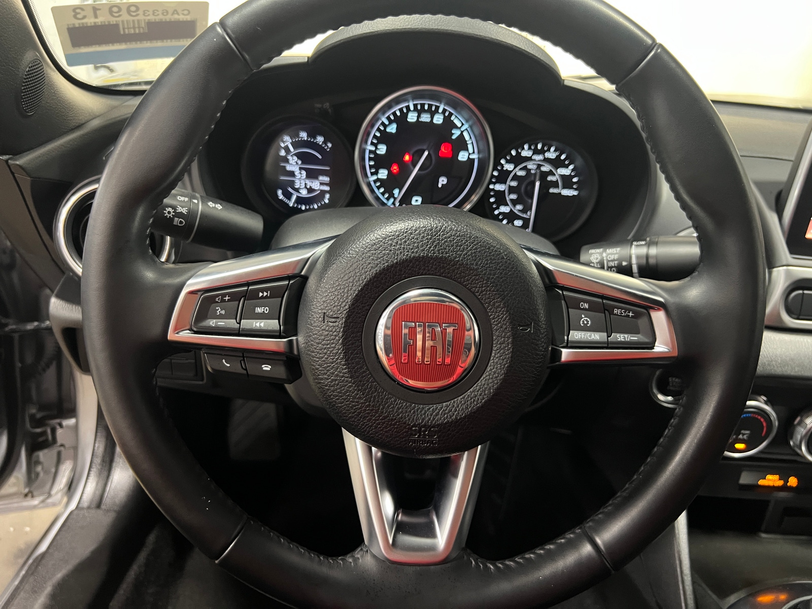 Thumbnail: 2017 Fiat 124 Spider - 5
