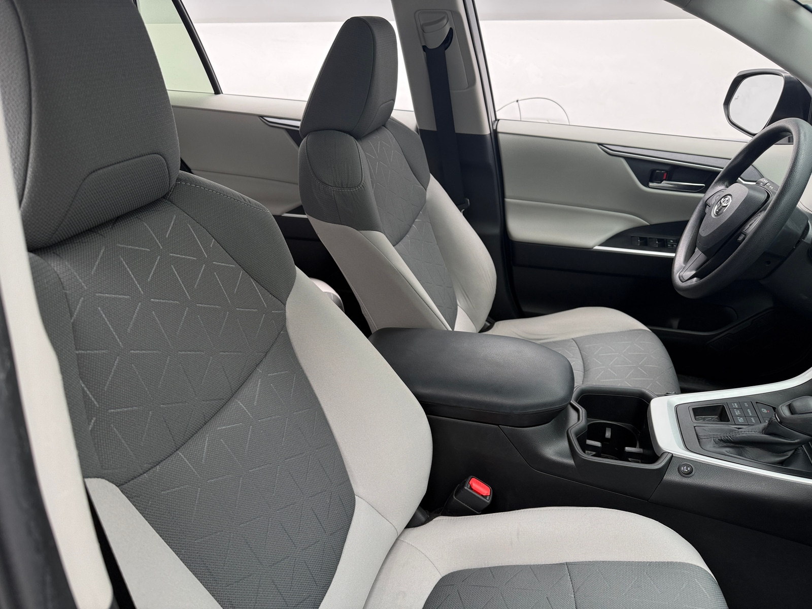 Thumbnail: 2022 Toyota RAV4 - 2