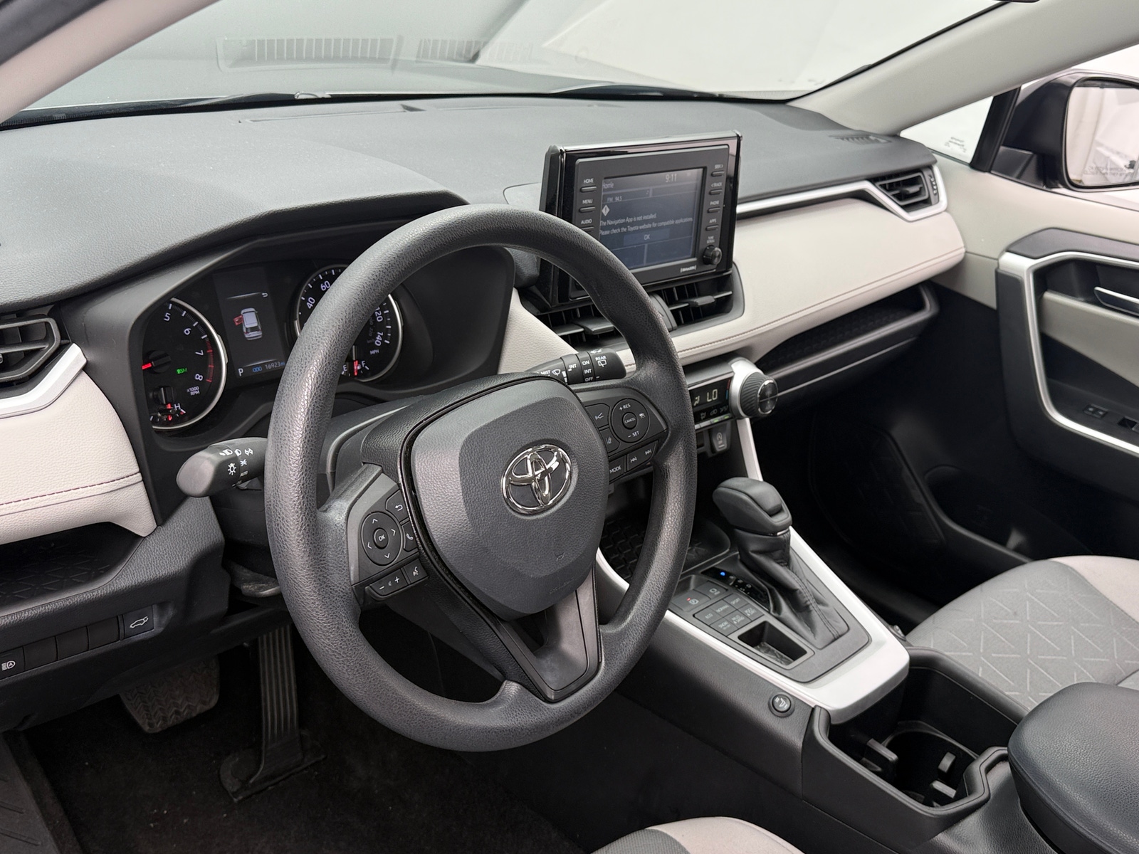 Thumbnail: 2022 Toyota RAV4 - 3