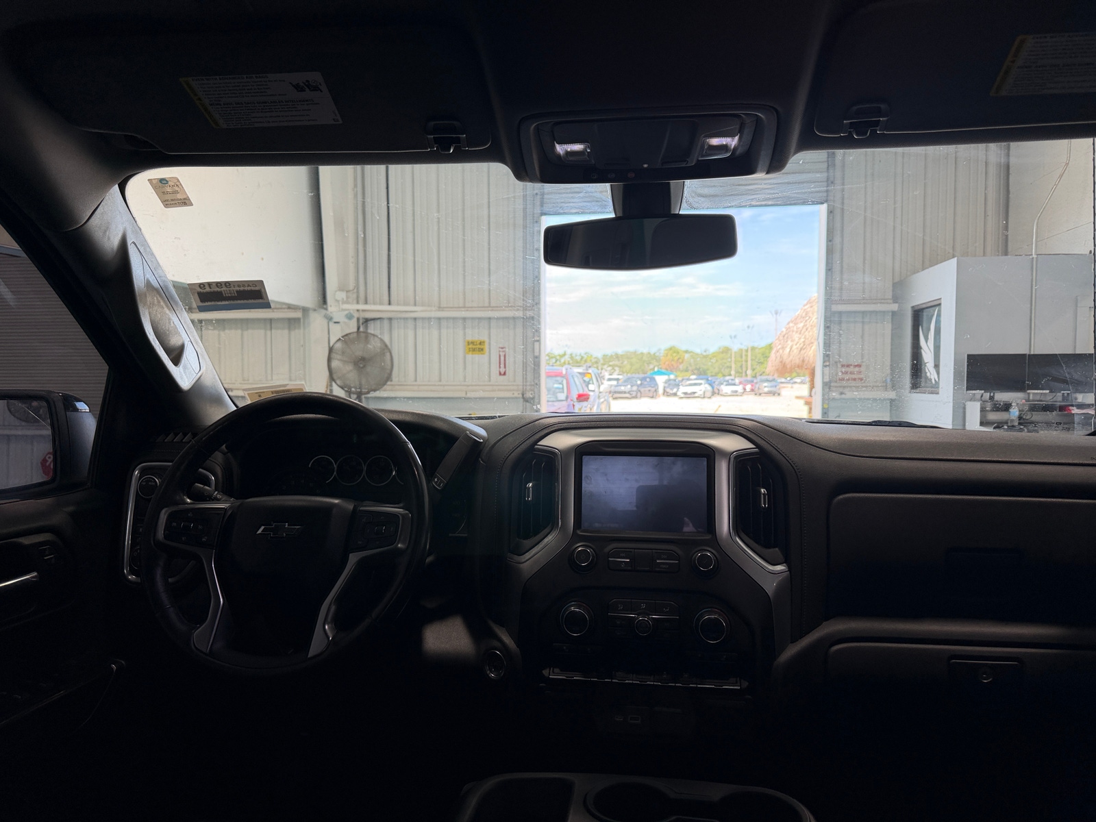 Thumbnail: 2020 Chevrolet Silverado 1500 - 3