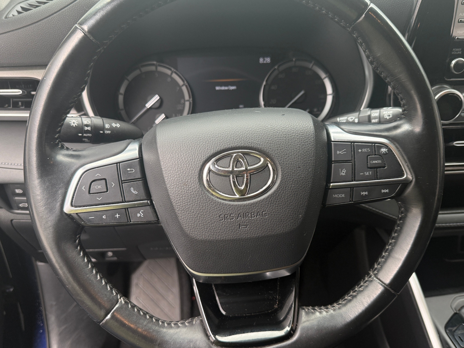 Thumbnail: 2021 Toyota Highlander - 4