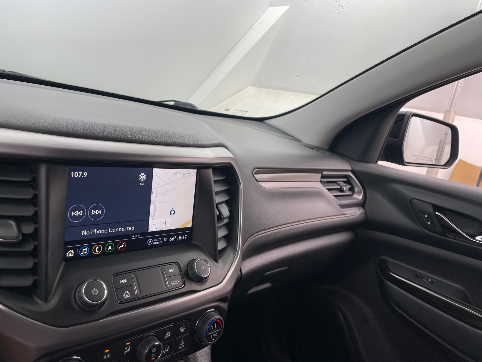 Thumbnail: 2023 GMC Acadia - 3