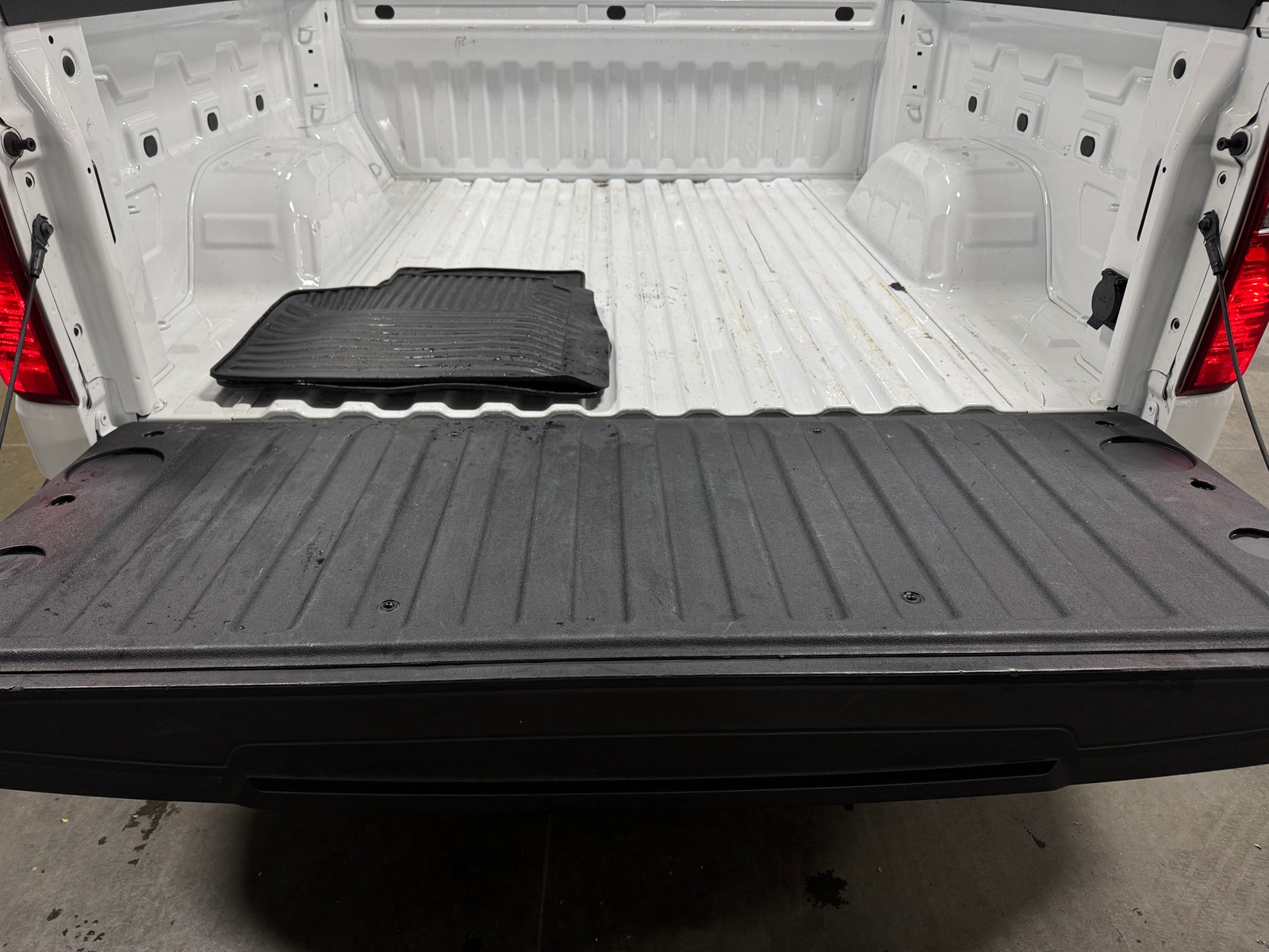 Thumbnail: 2026 Chevrolet Silverado 1500 - 7