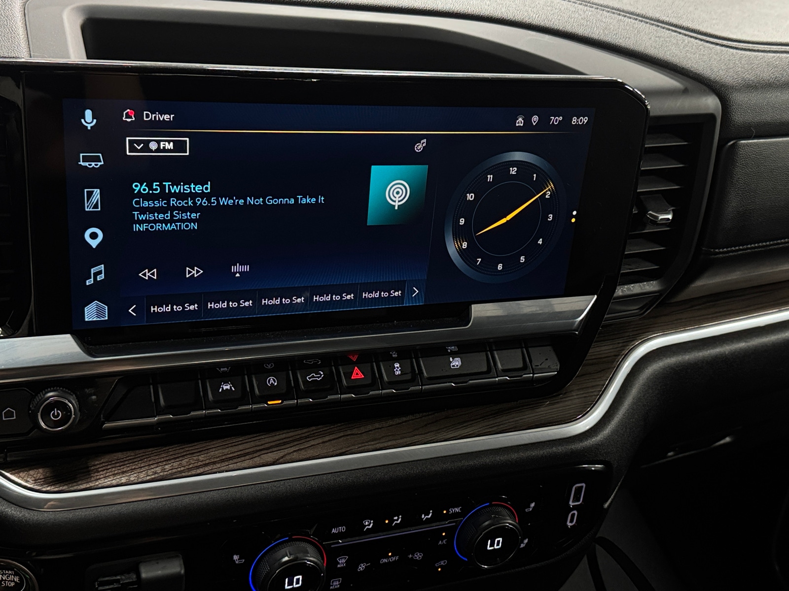 Thumbnail: 2026 Chevrolet Silverado 1500 - 4