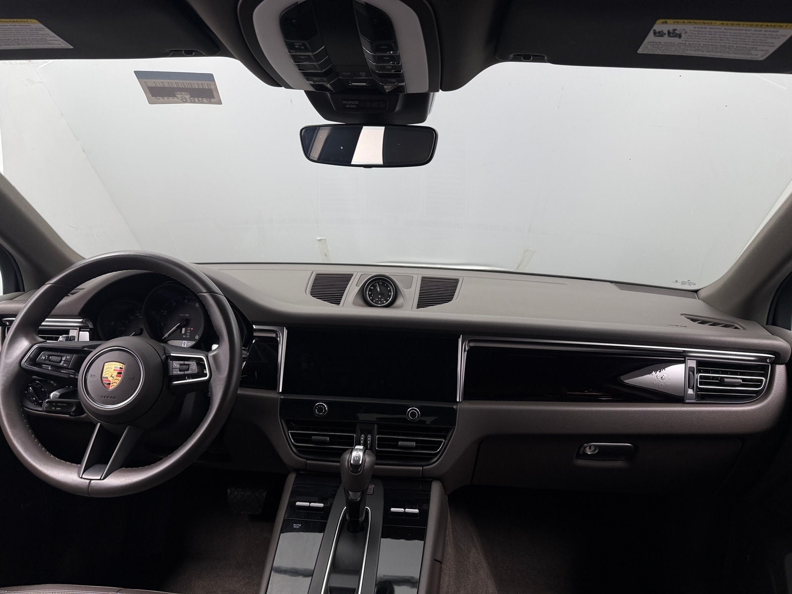 Thumbnail: 2022 Porsche Macan - 2