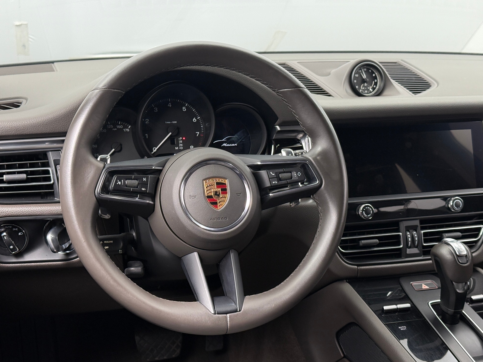 Thumbnail: 2022 Porsche Macan - 4