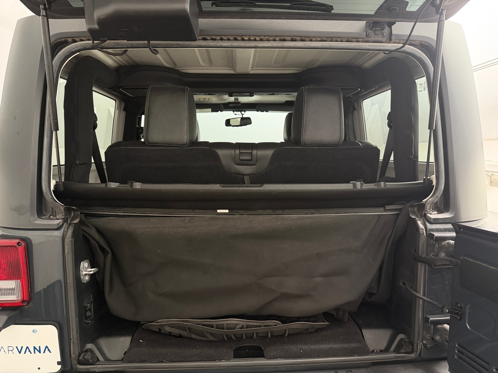 Thumbnail: 2016 Jeep Wrangler - 6