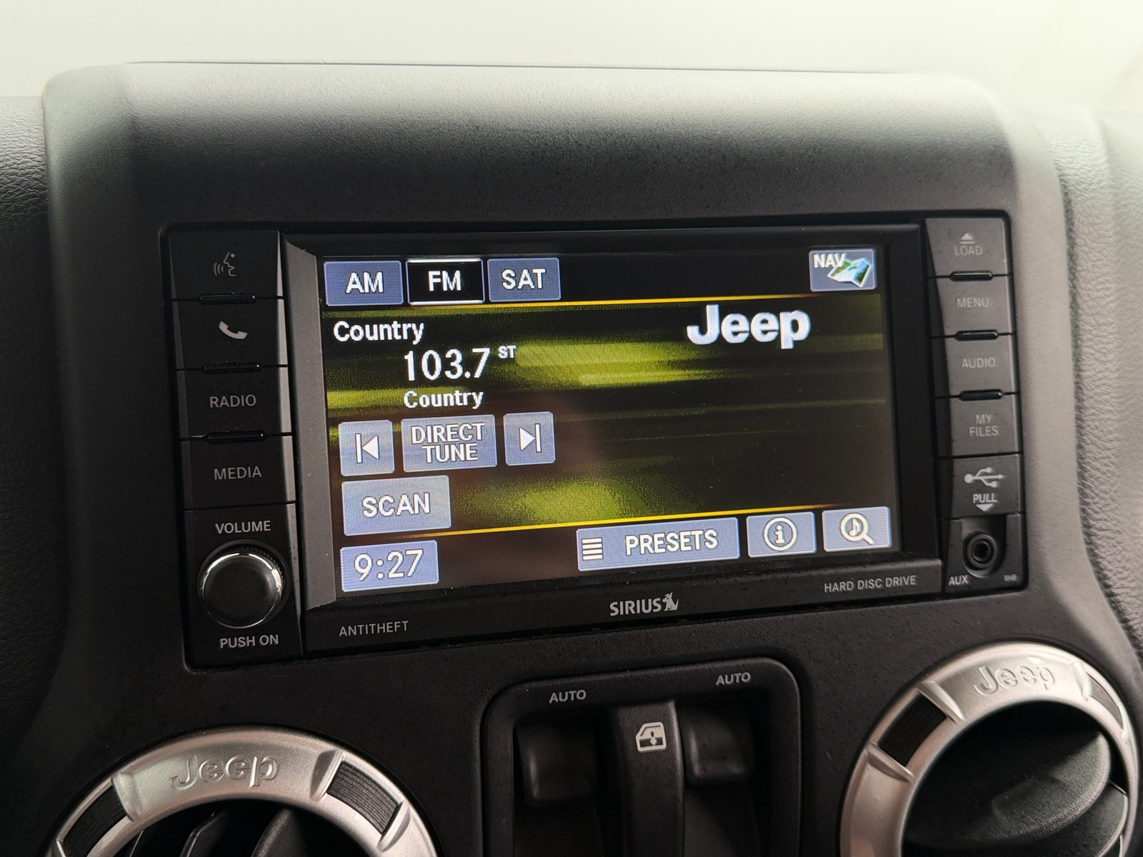 Thumbnail: 2016 Jeep Wrangler - 3