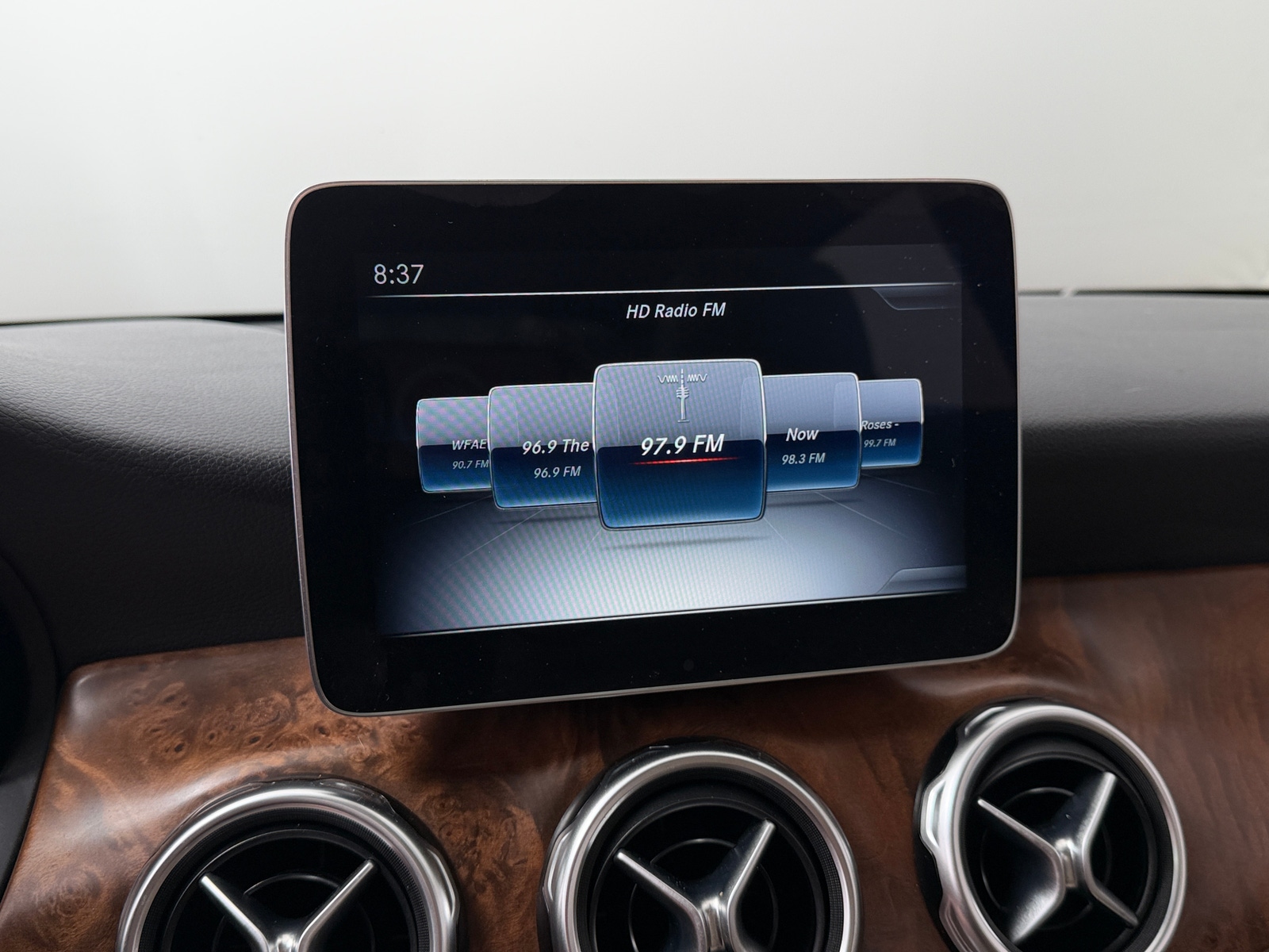 Thumbnail: 2019 Mercedes-Benz GLA - 3