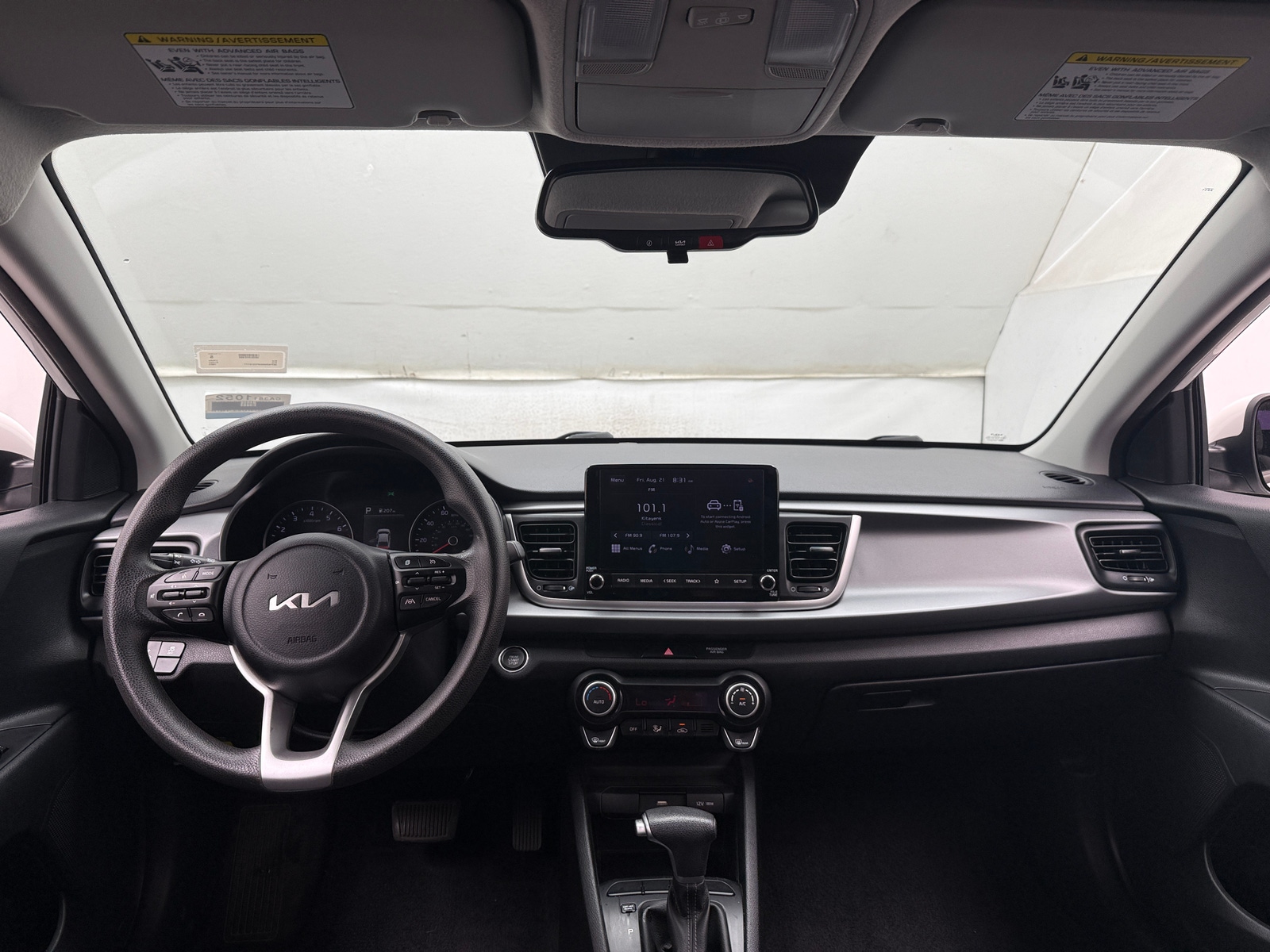 Thumbnail: 2023 Kia Rio - 3