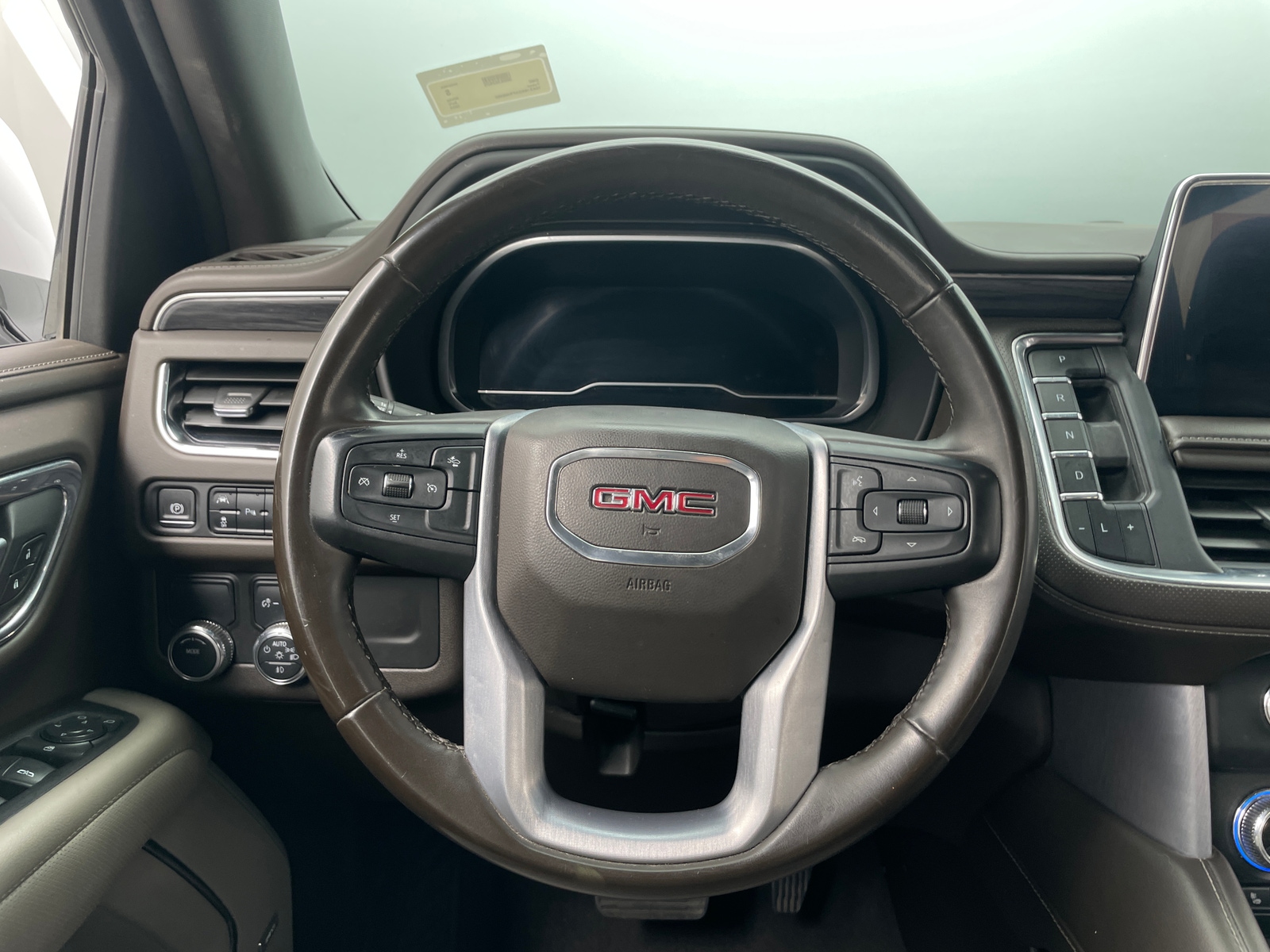 Thumbnail: 2023 GMC Yukon - 4