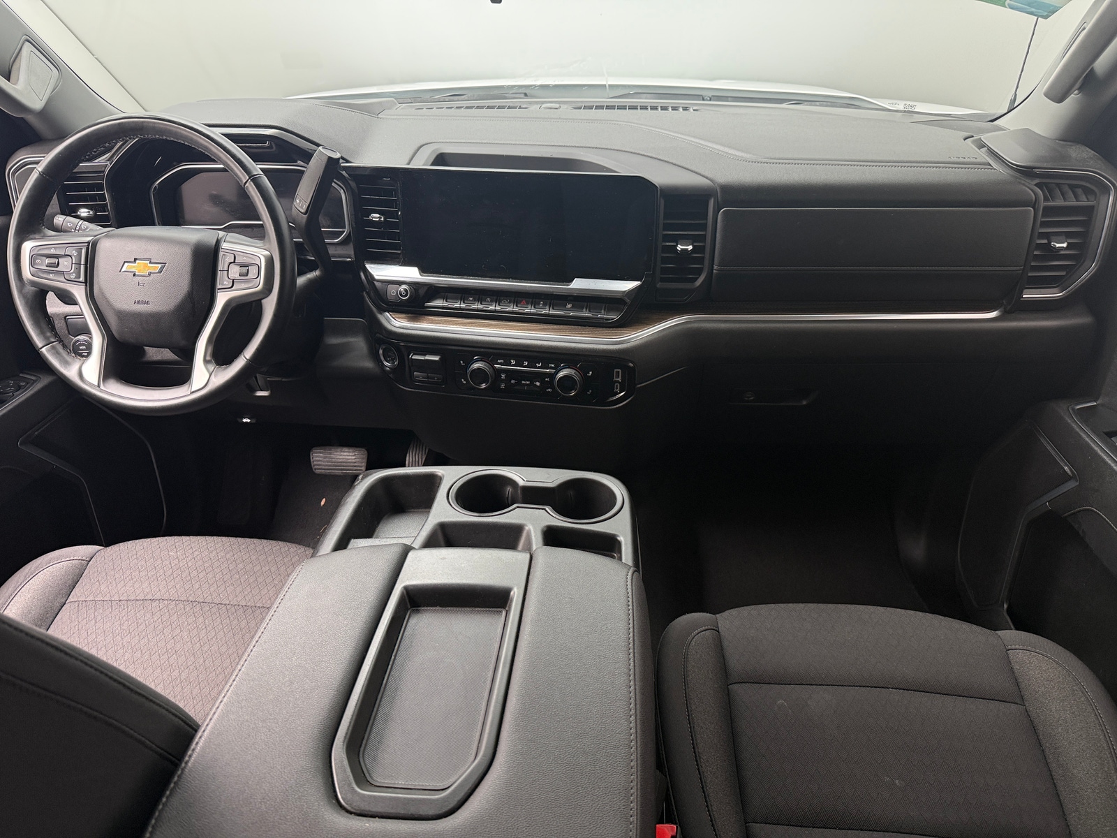 Thumbnail: 2025 Chevrolet Silverado 1500 - 3