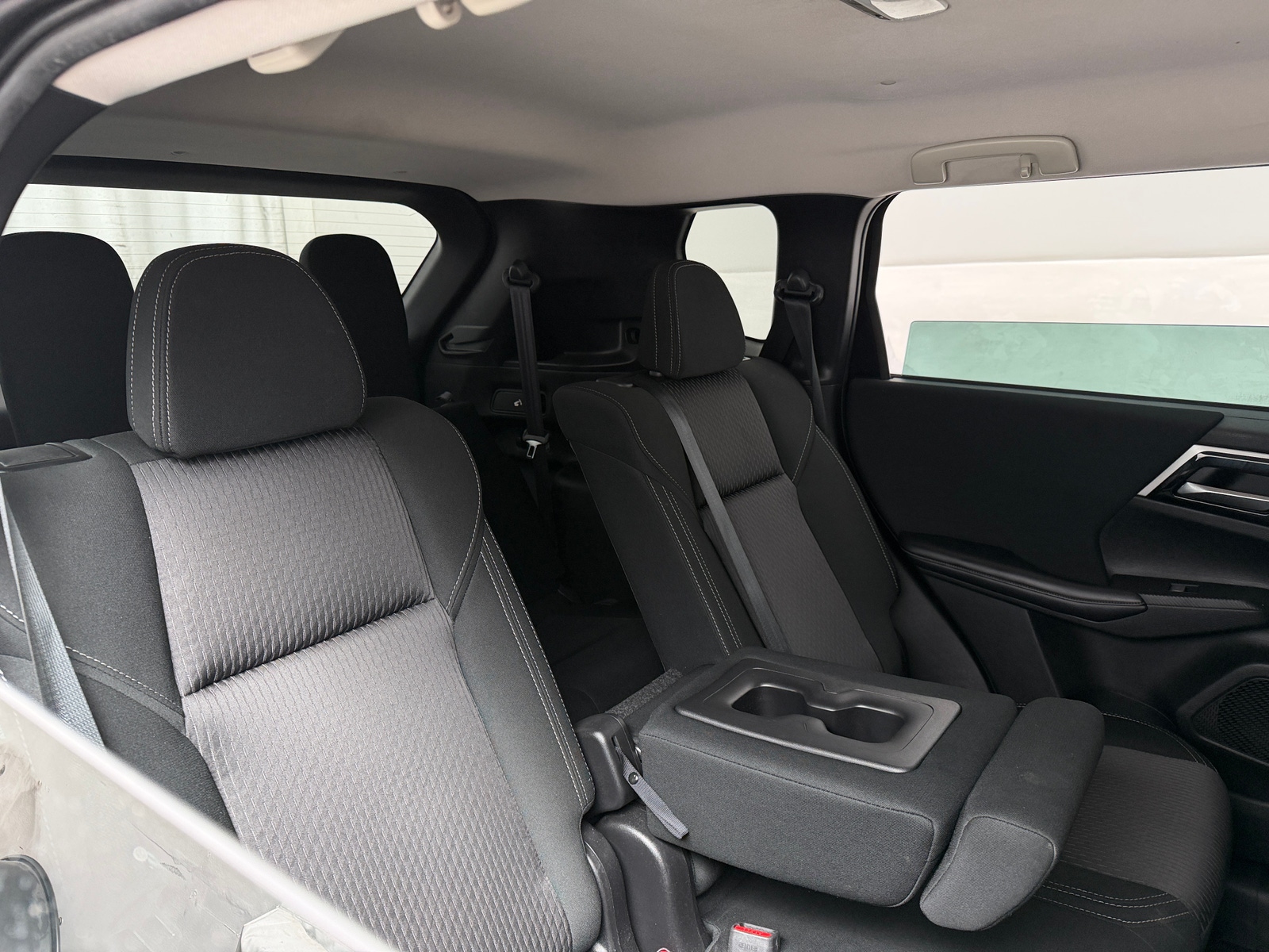 Thumbnail: 2023 Mitsubishi Outlander - 6