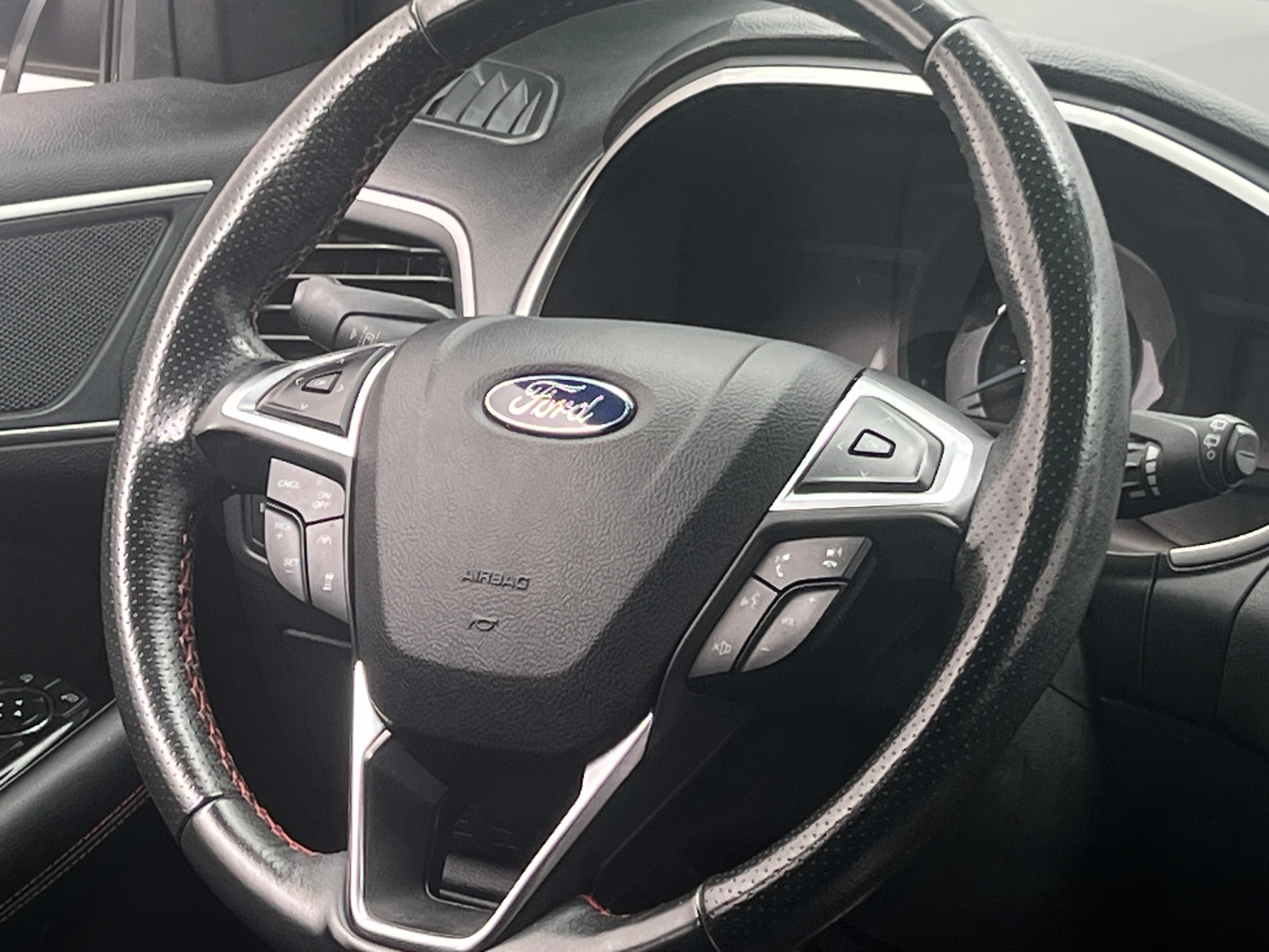 Thumbnail: 2020 Ford Edge - 4