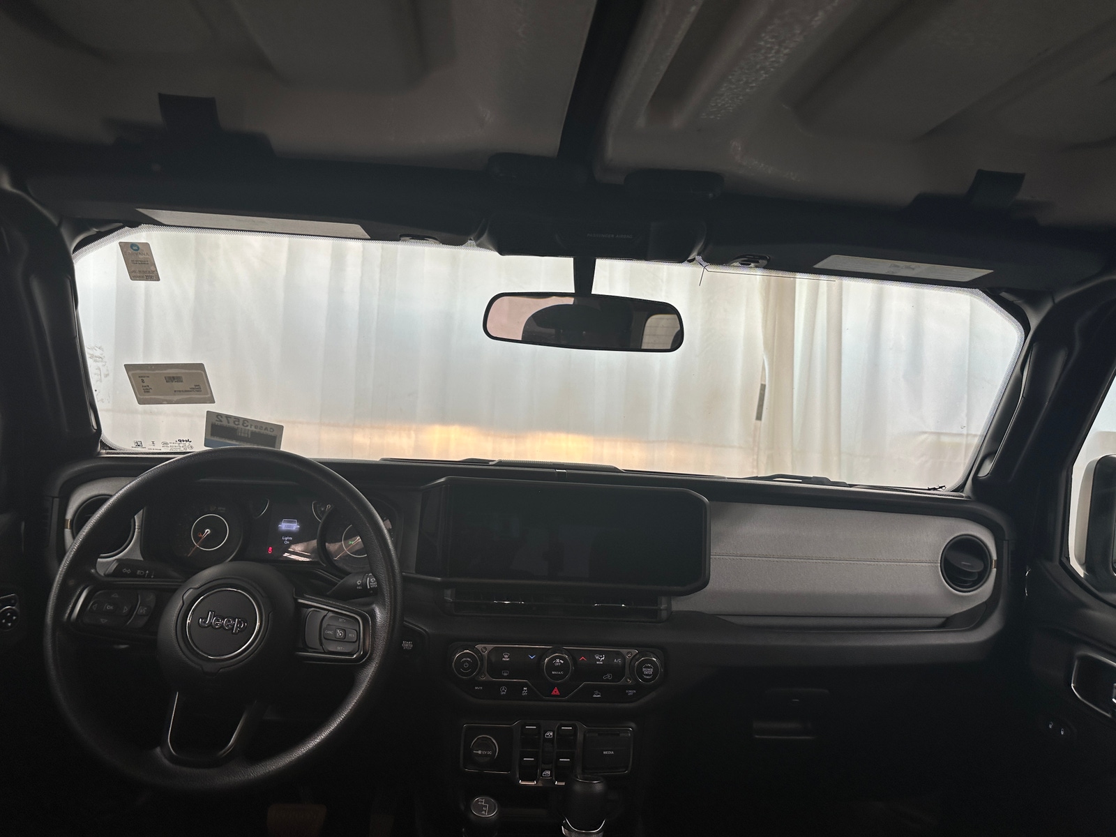 Thumbnail: 2025 Jeep Gladiator - 3