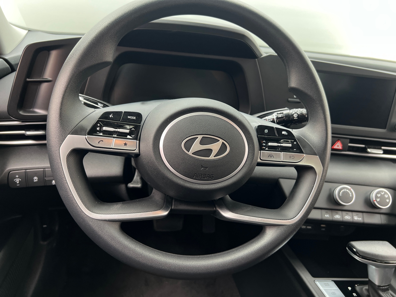 Thumbnail: 2026 Hyundai Elantra - 5