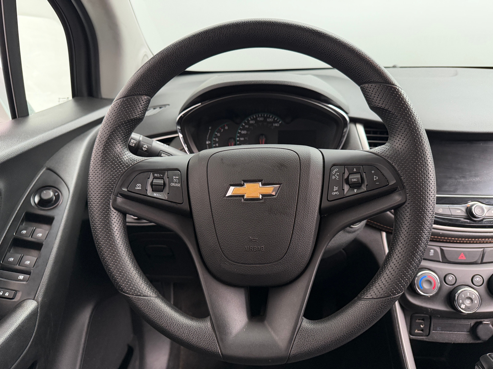 Thumbnail: 2021 Chevrolet Trax - 5