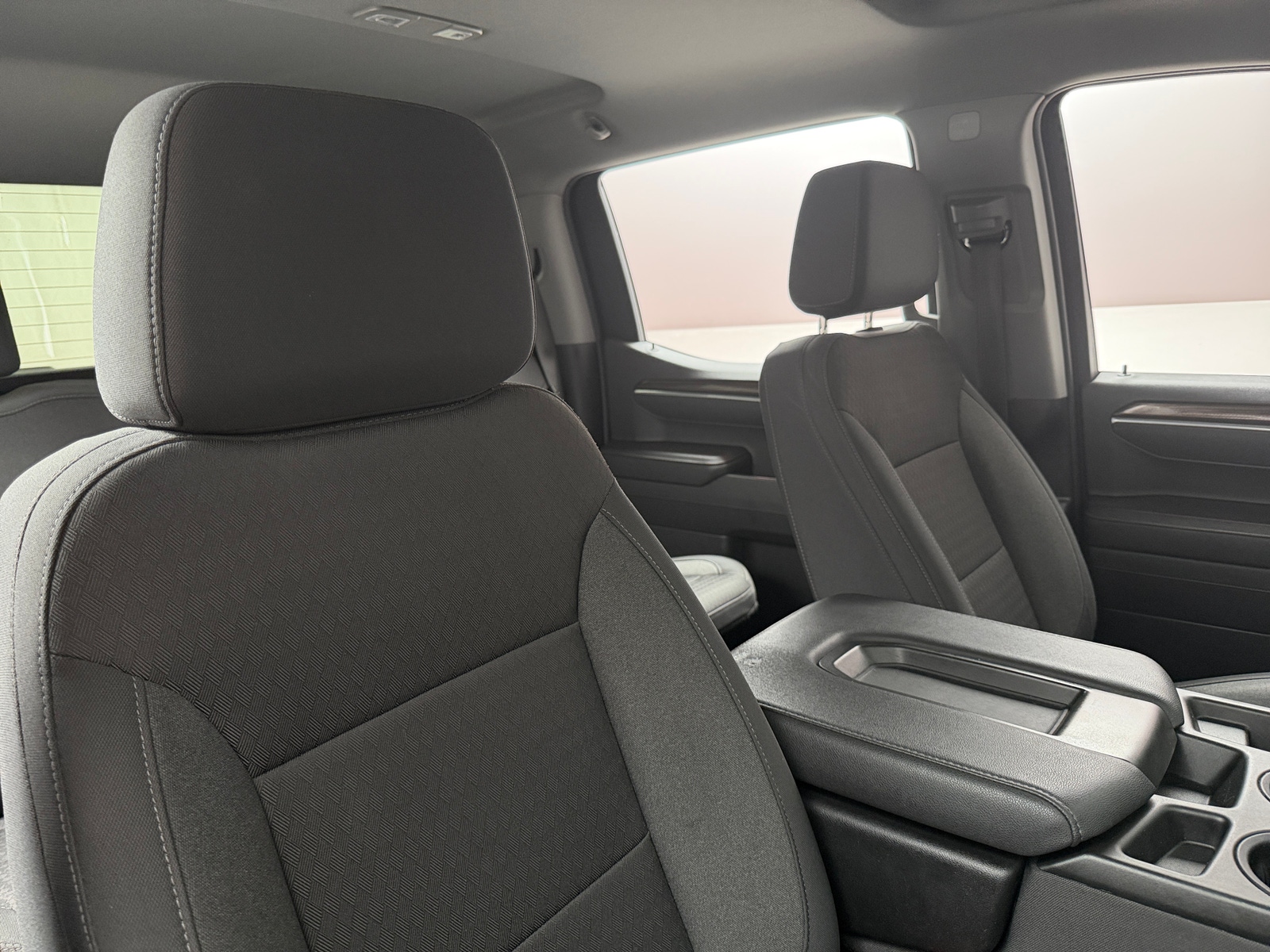 Thumbnail: 2025 Chevrolet Silverado 1500 - 2