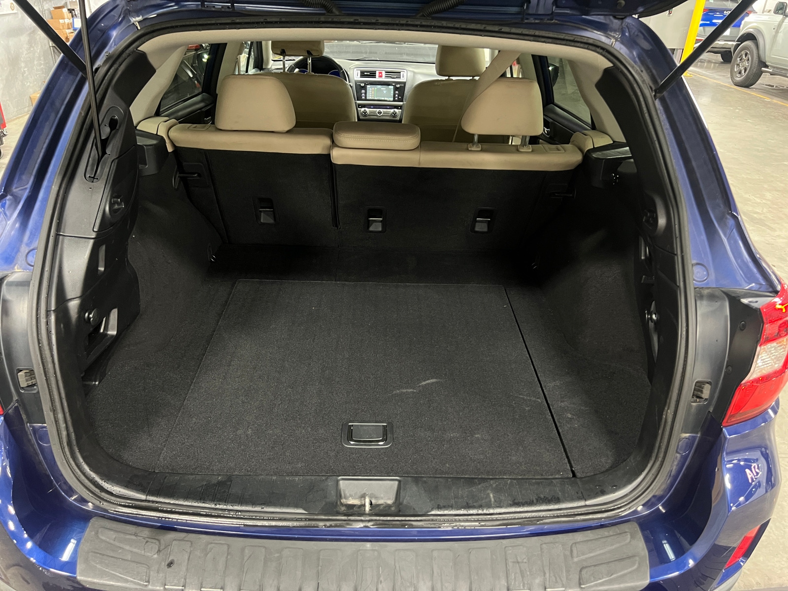 Thumbnail: 2015 Subaru Outback - 6