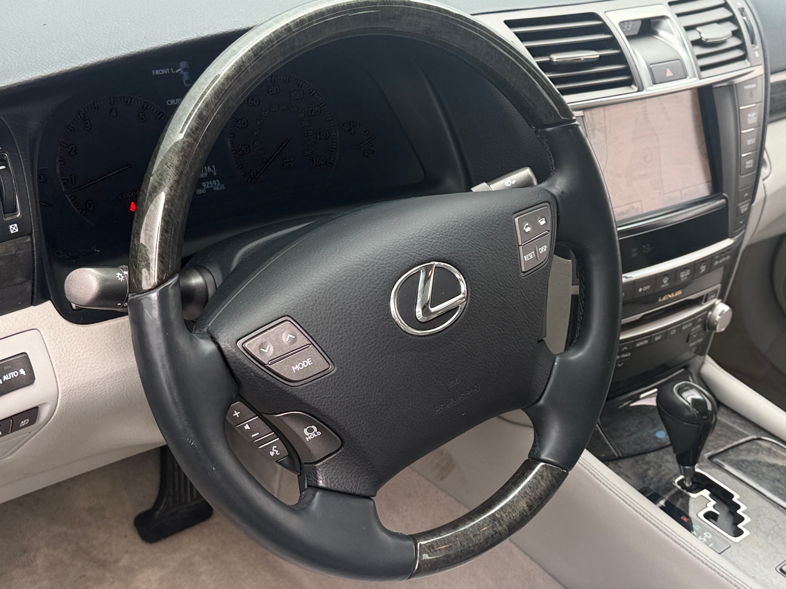 Thumbnail: 2012 Lexus LS - 4