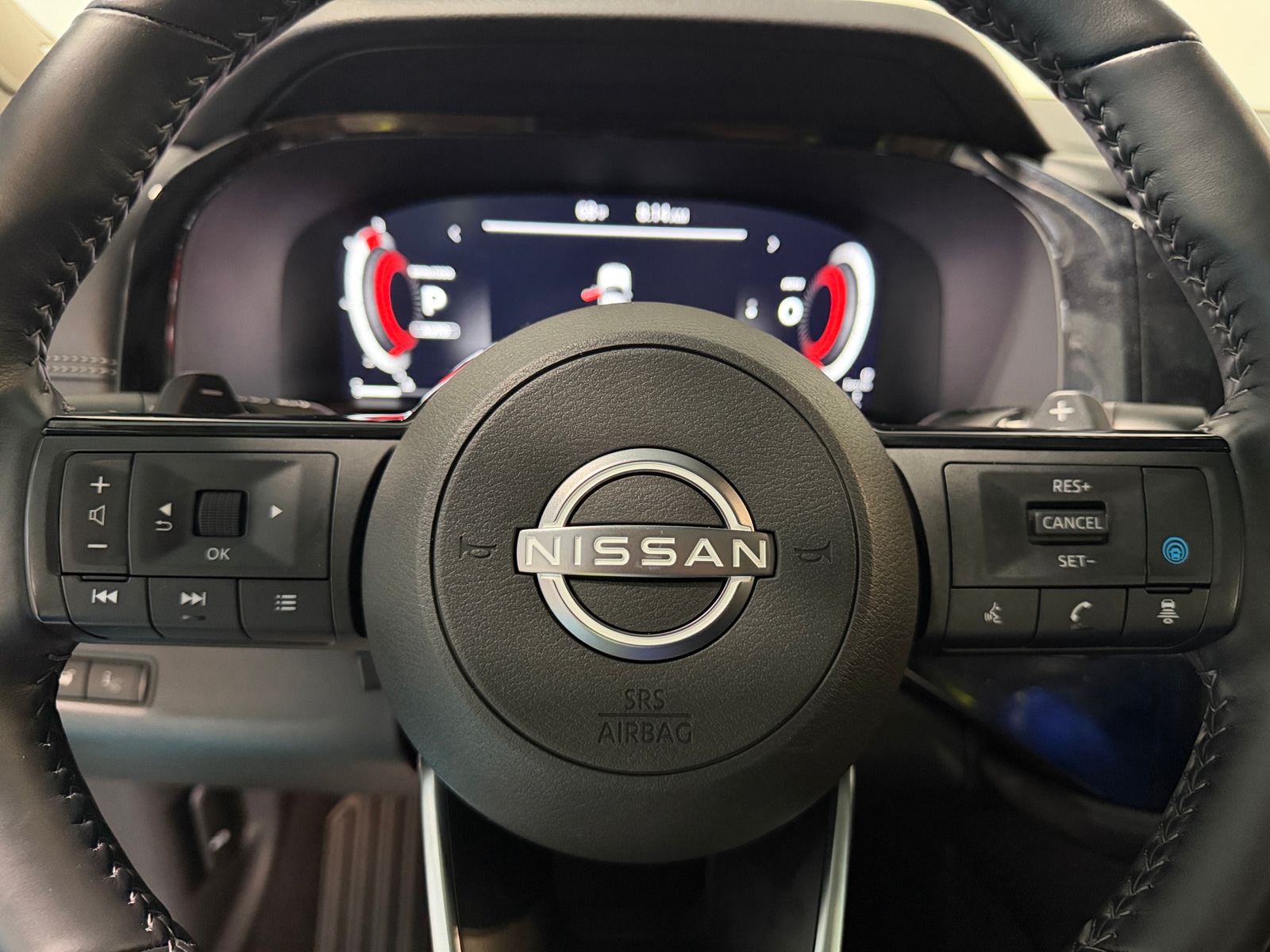 Thumbnail: 2023 Nissan Pathfinder - 4