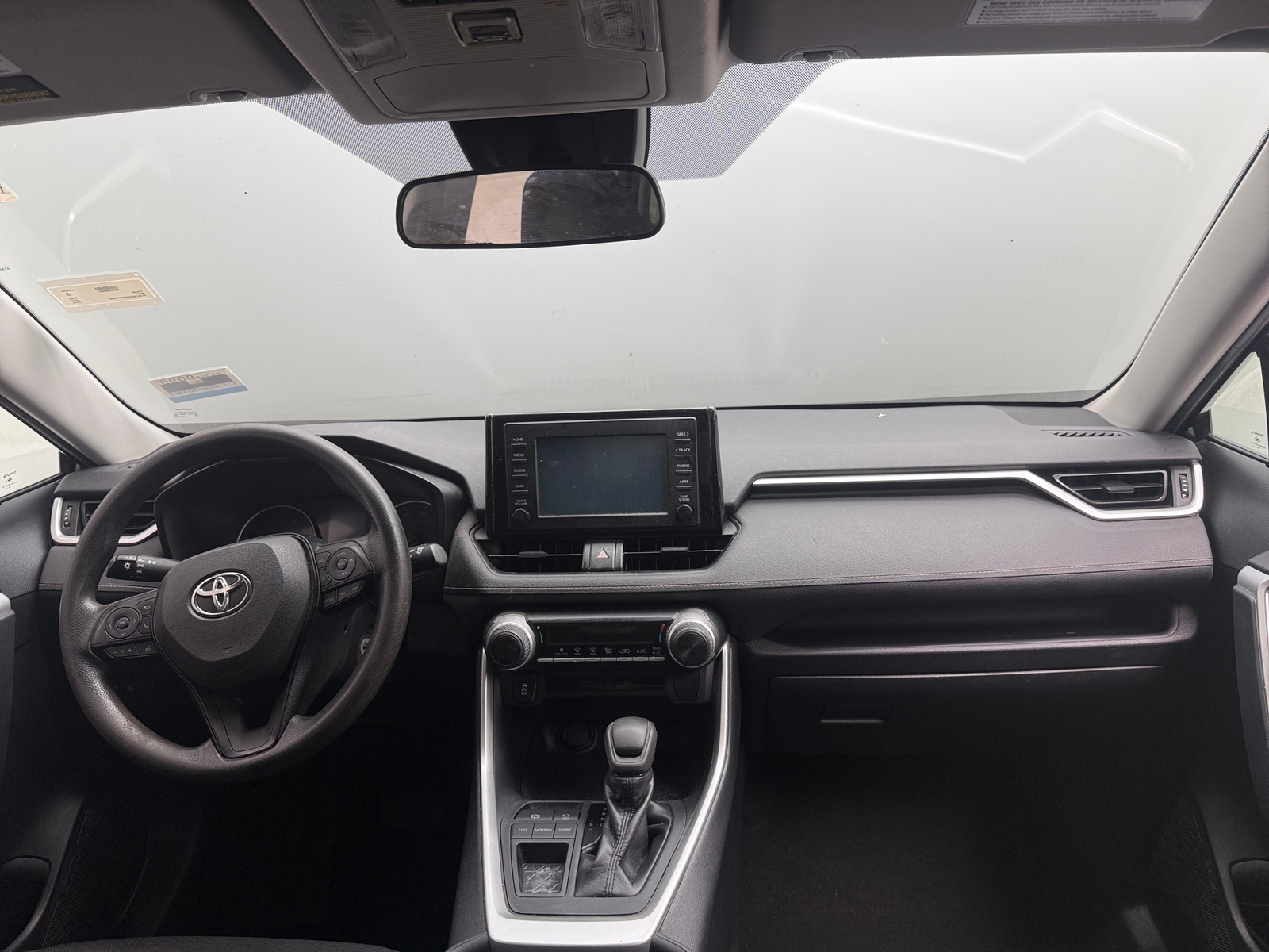 Thumbnail: 2019 Toyota RAV4 - 3