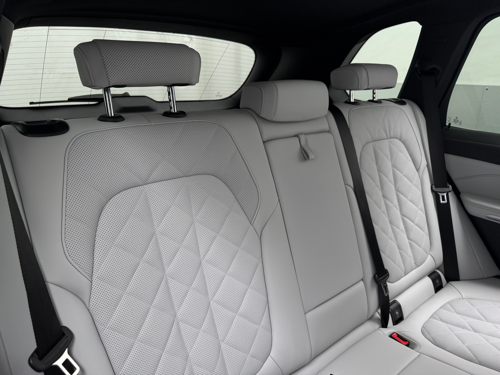 Thumbnail: 2026 BMW X5 - 5