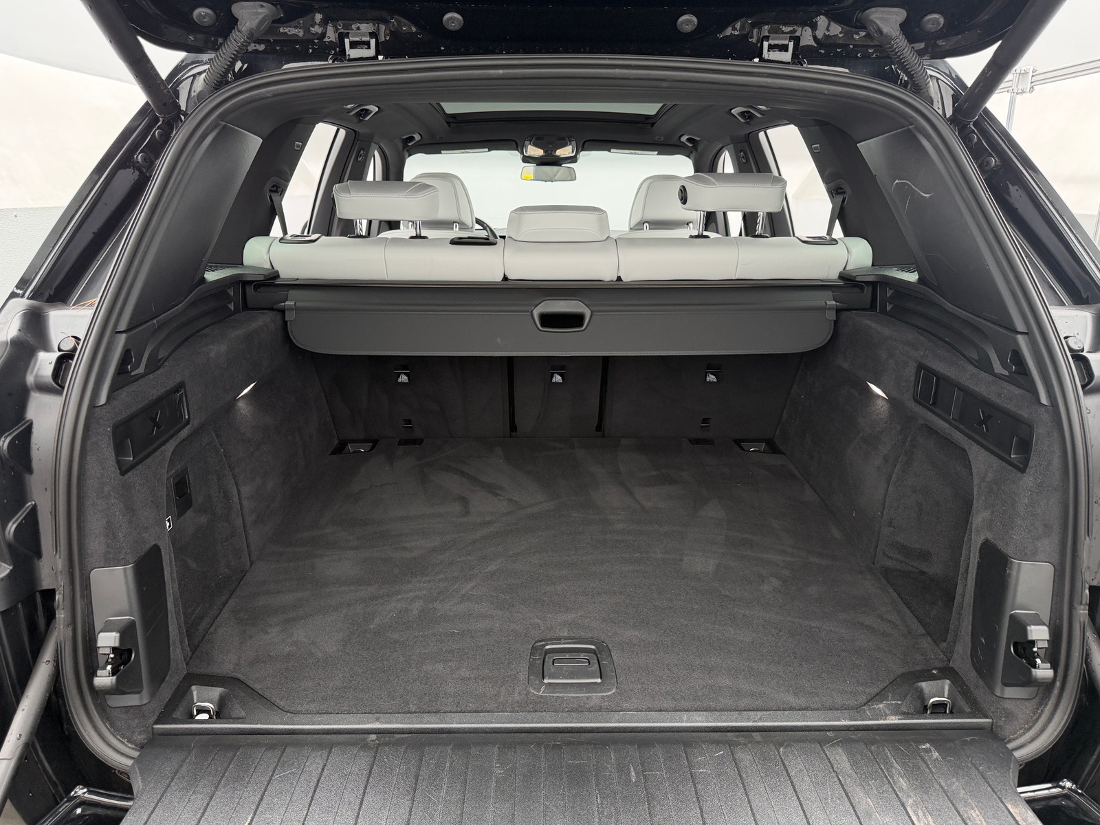 Thumbnail: 2026 BMW X5 - 6