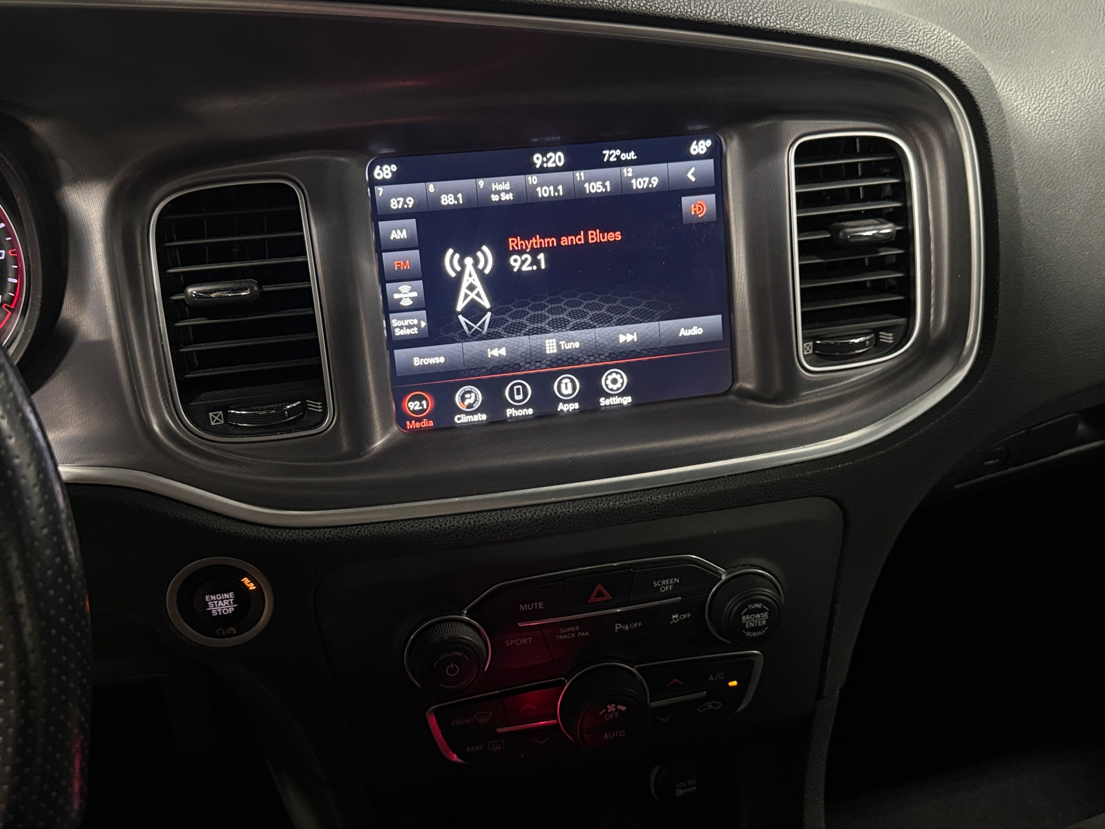 Thumbnail: 2019 Dodge Charger - 4