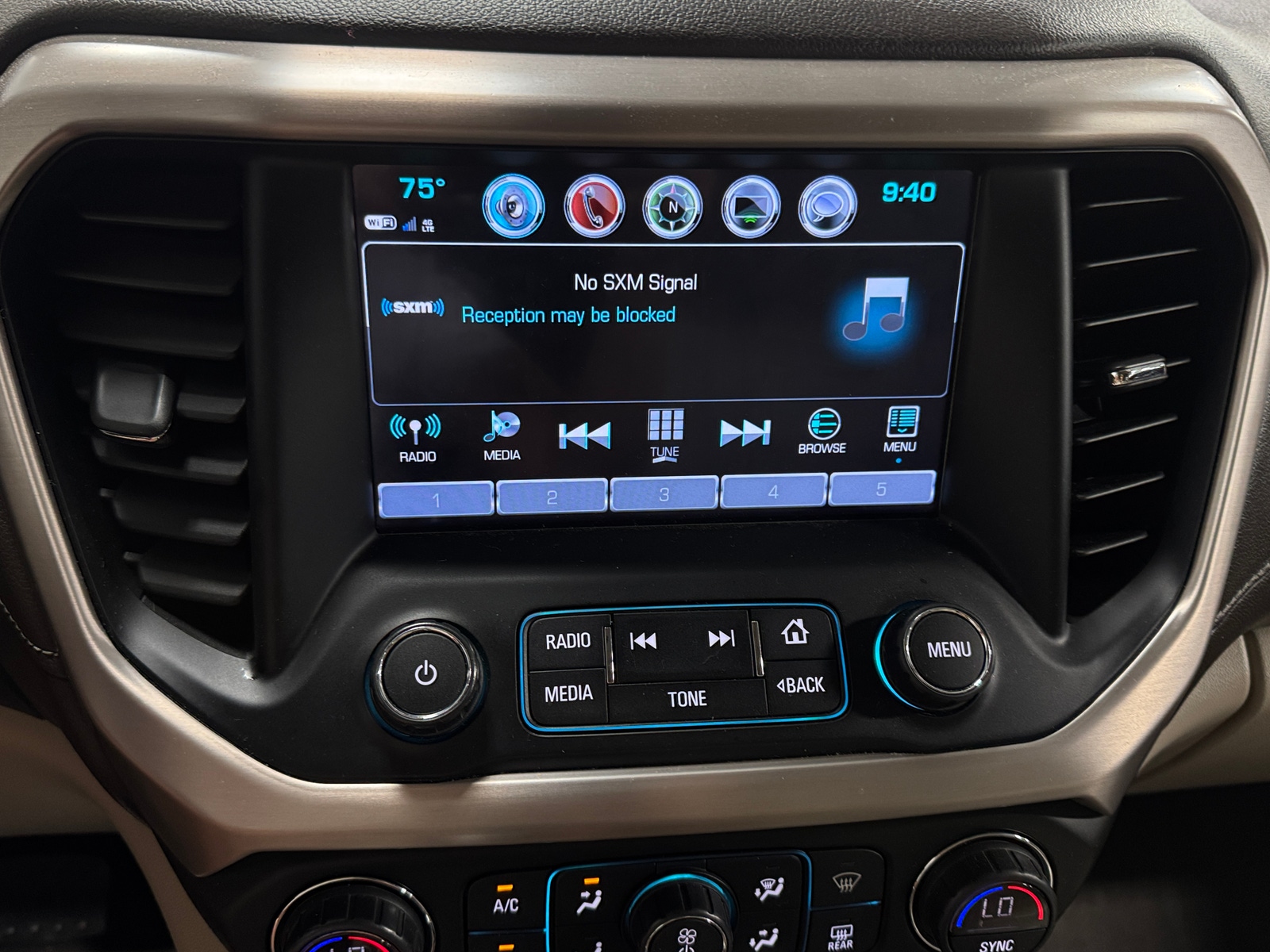 Thumbnail: 2019 GMC Acadia - 3
