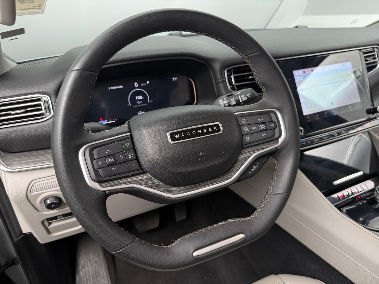 Thumbnail: 2024 Jeep Wagoneer - 4