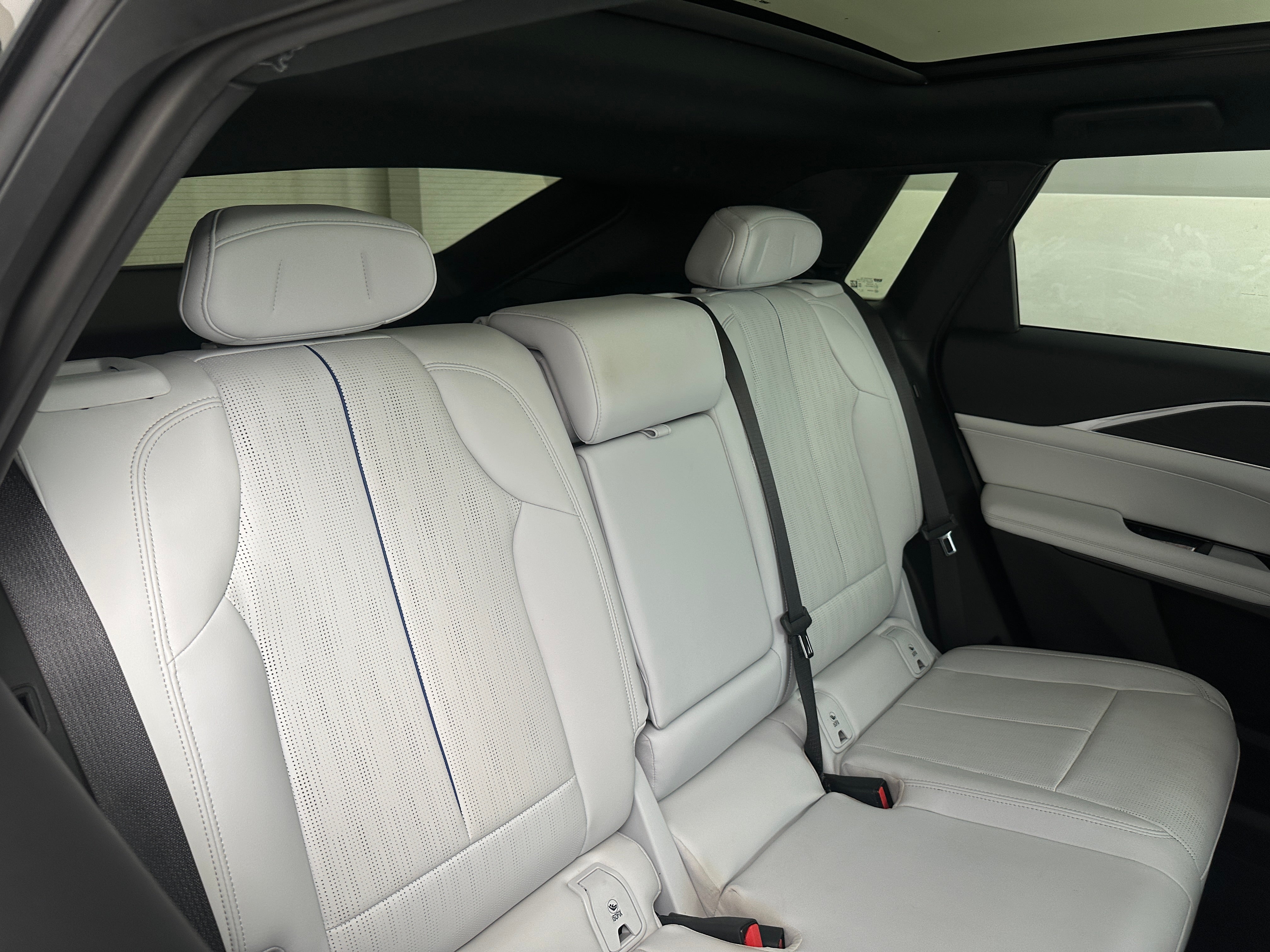 Used 2024 Cadillac LYRIQ Sport 1 with VIN 1GYKPTRK0RZ103951 for sale in Auburn, WA