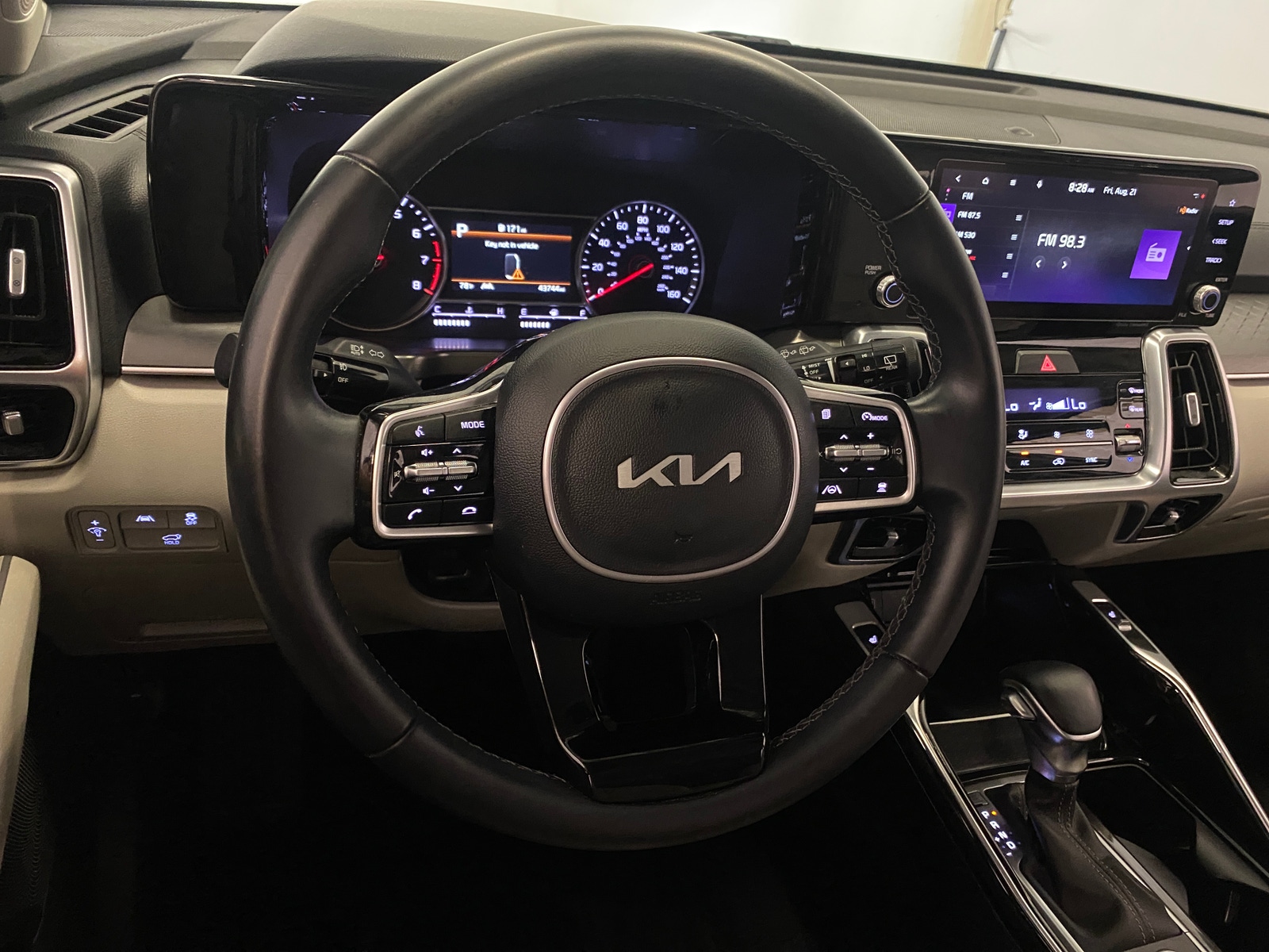 Thumbnail: 2022 Kia Sorento - 4