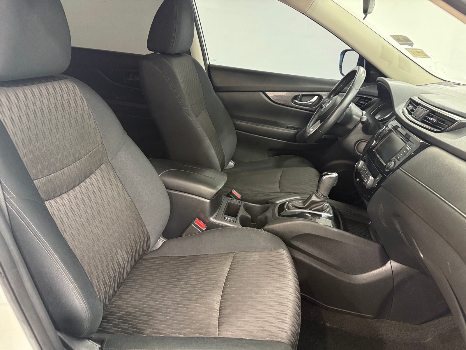 Thumbnail: 2018 Nissan Rogue - 2