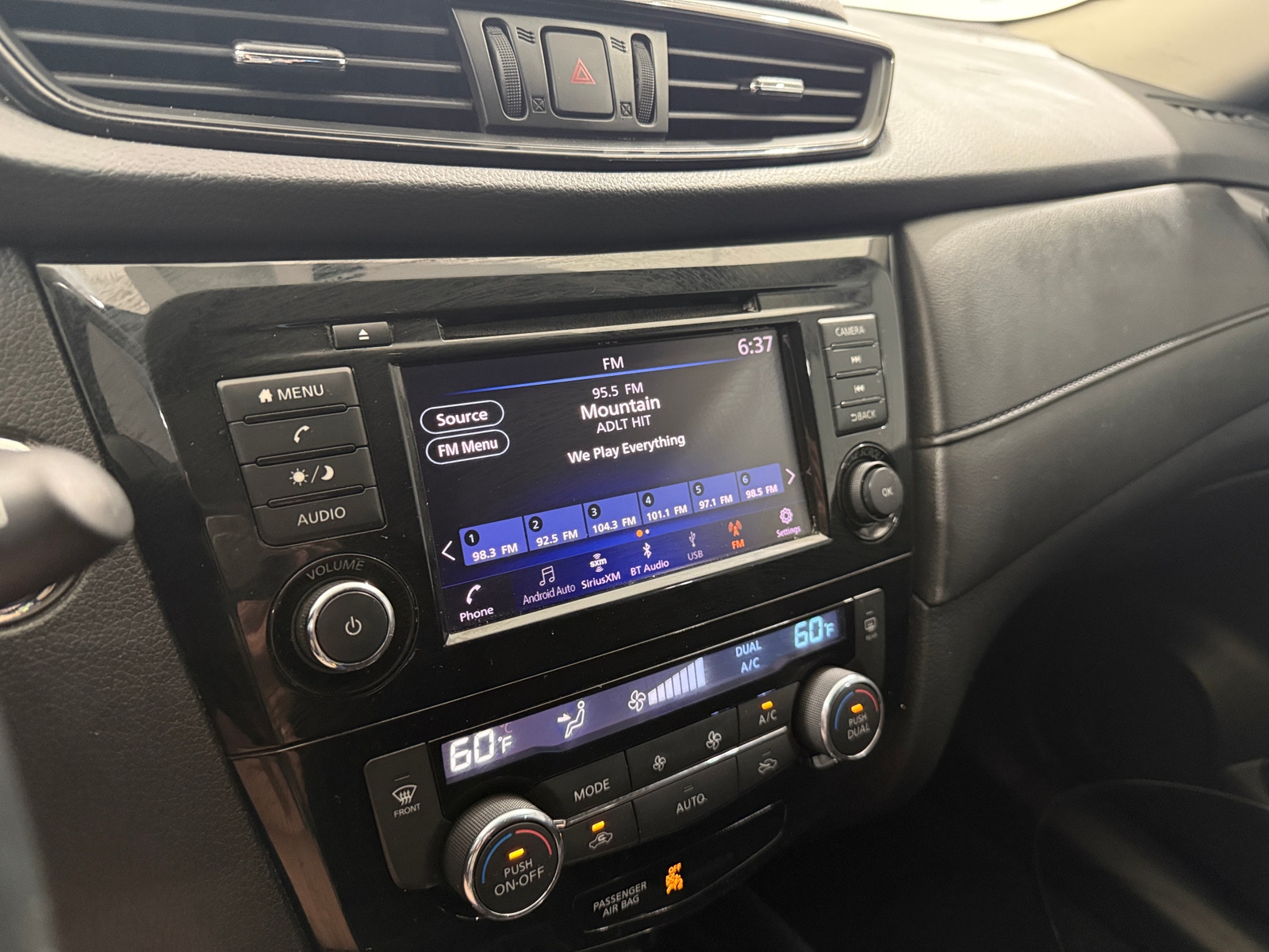 Thumbnail: 2018 Nissan Rogue - 4