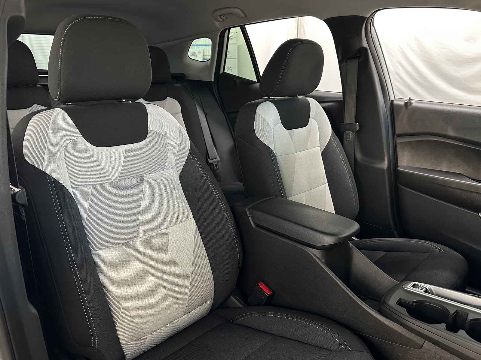 Thumbnail: 2025 Chevrolet Trax - 2
