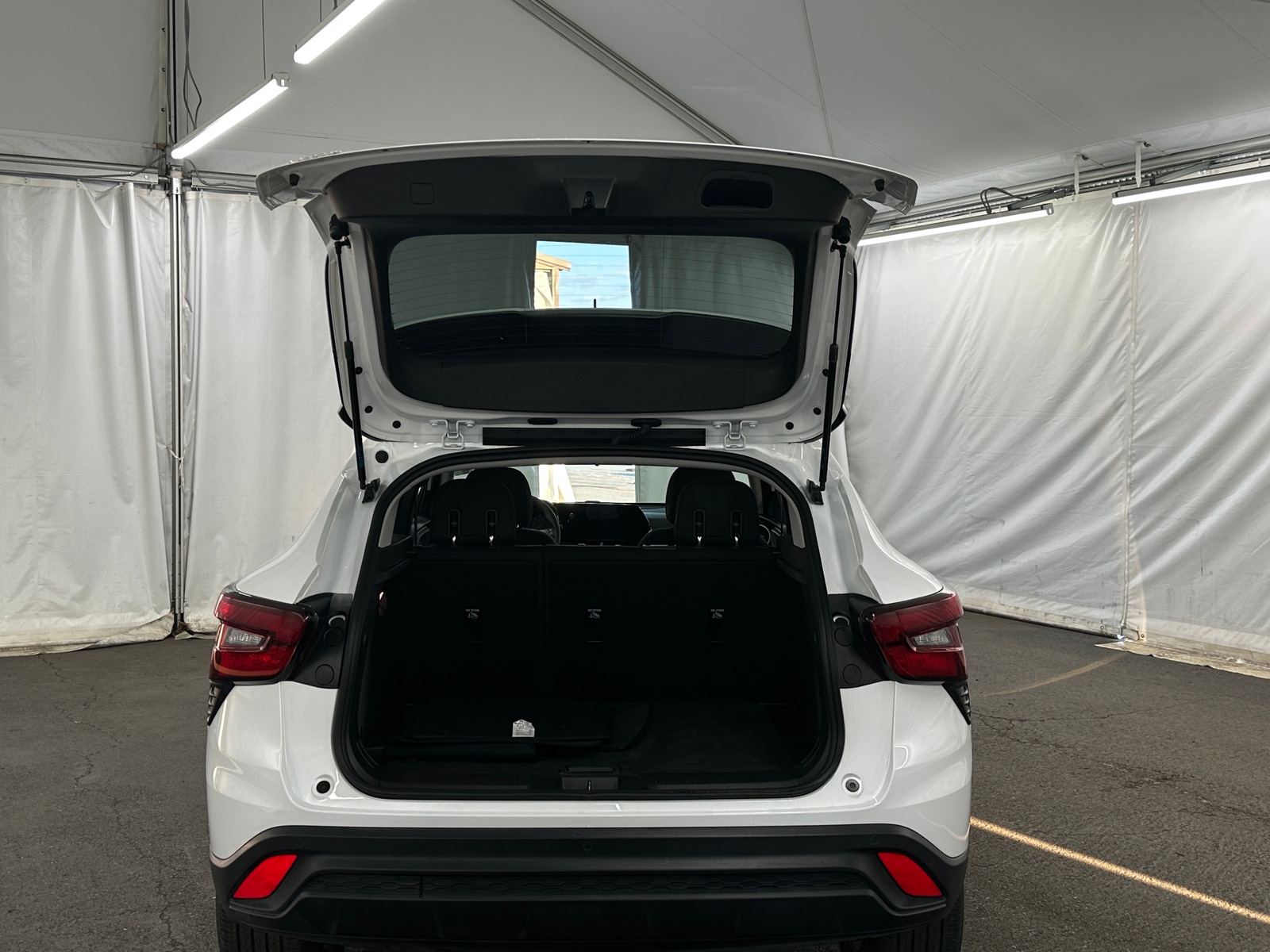 Thumbnail: 2025 Chevrolet Trax - 7