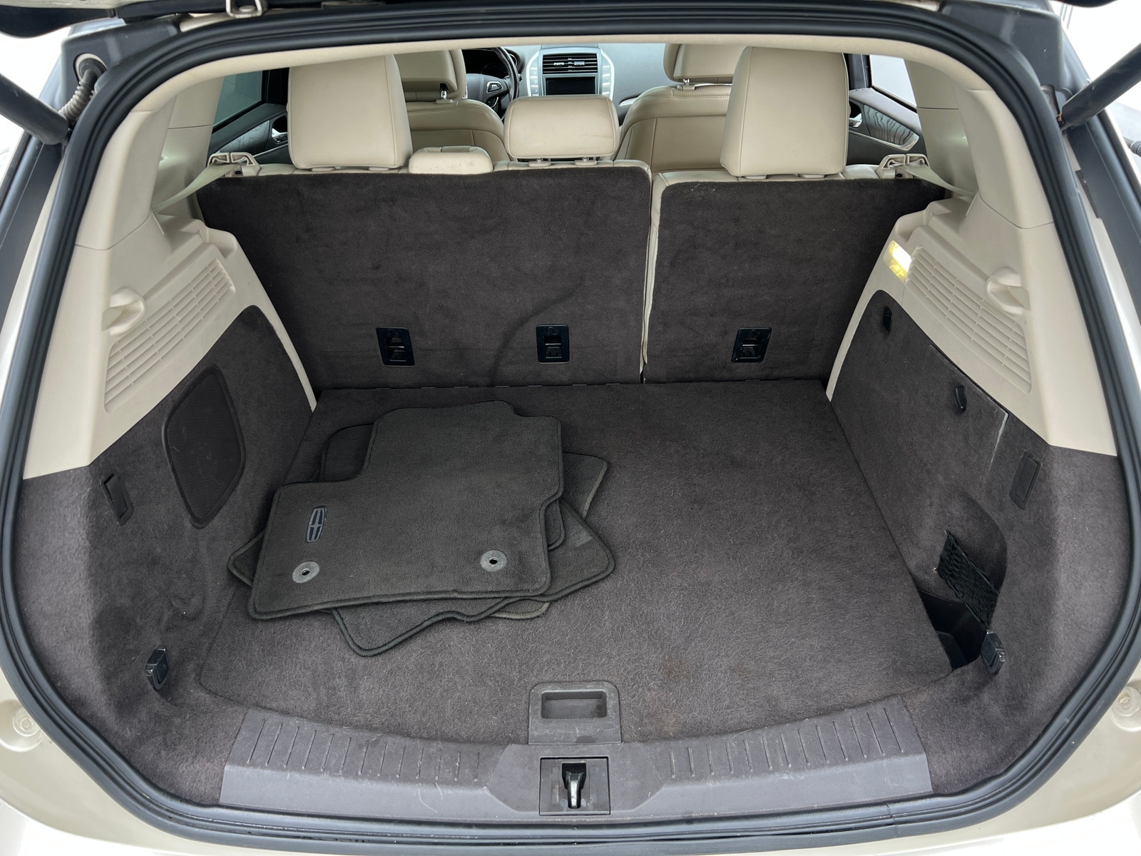Thumbnail: 2017 Lincoln MKC - 6