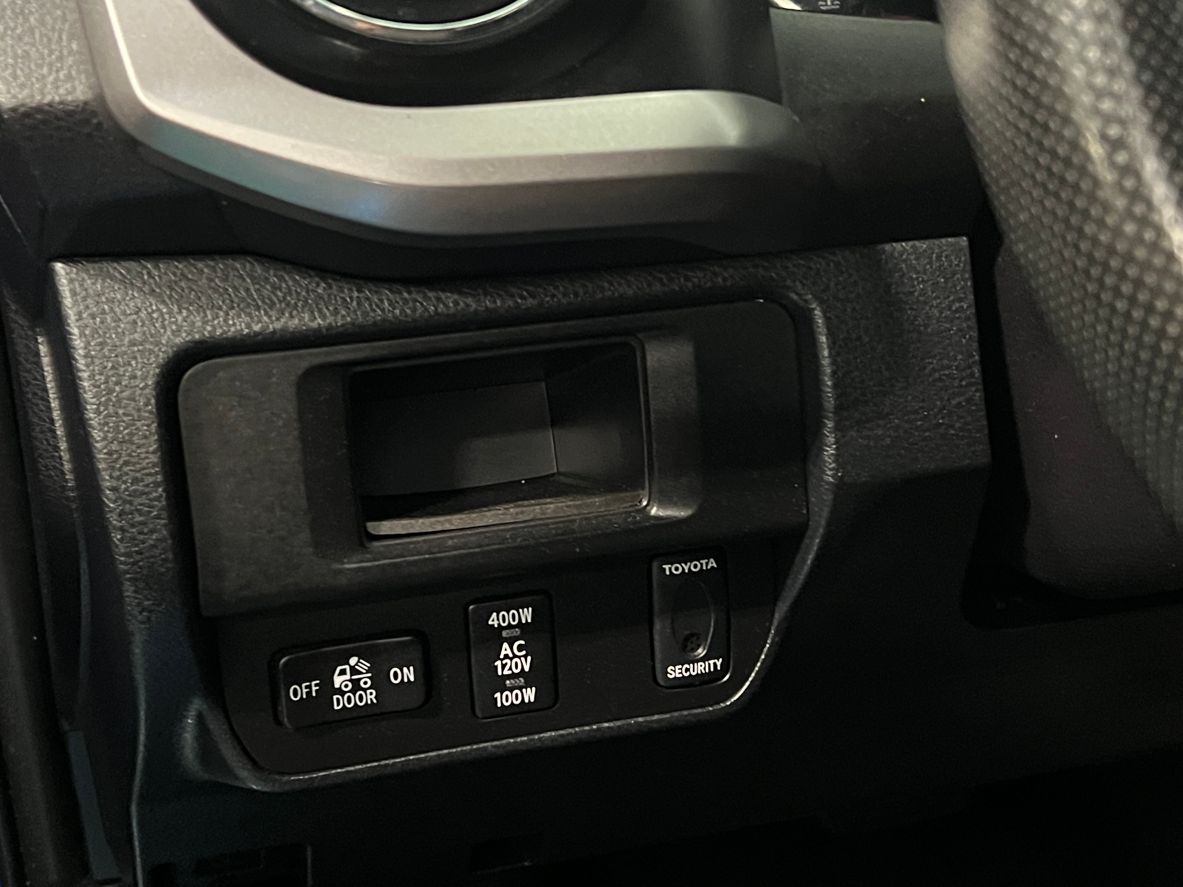2016 Toyota Tacoma Limited - Photo 13
