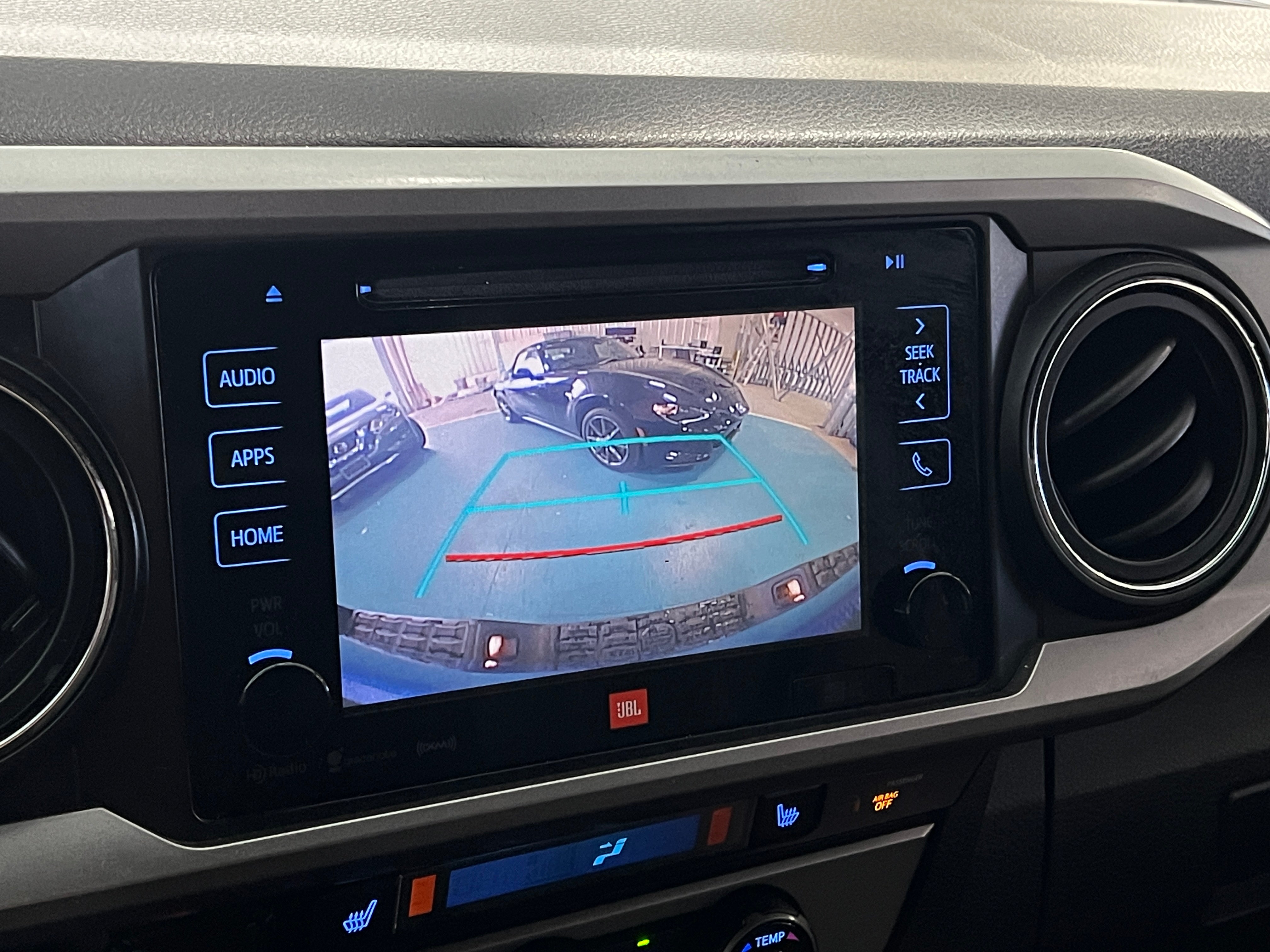 2016 Toyota Tacoma Limited - Photo 16