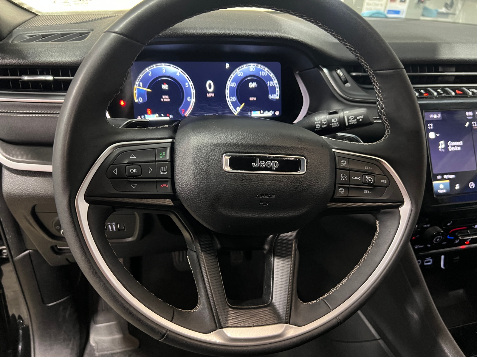 Thumbnail: 2024 Jeep Grand Cherokee L - 5