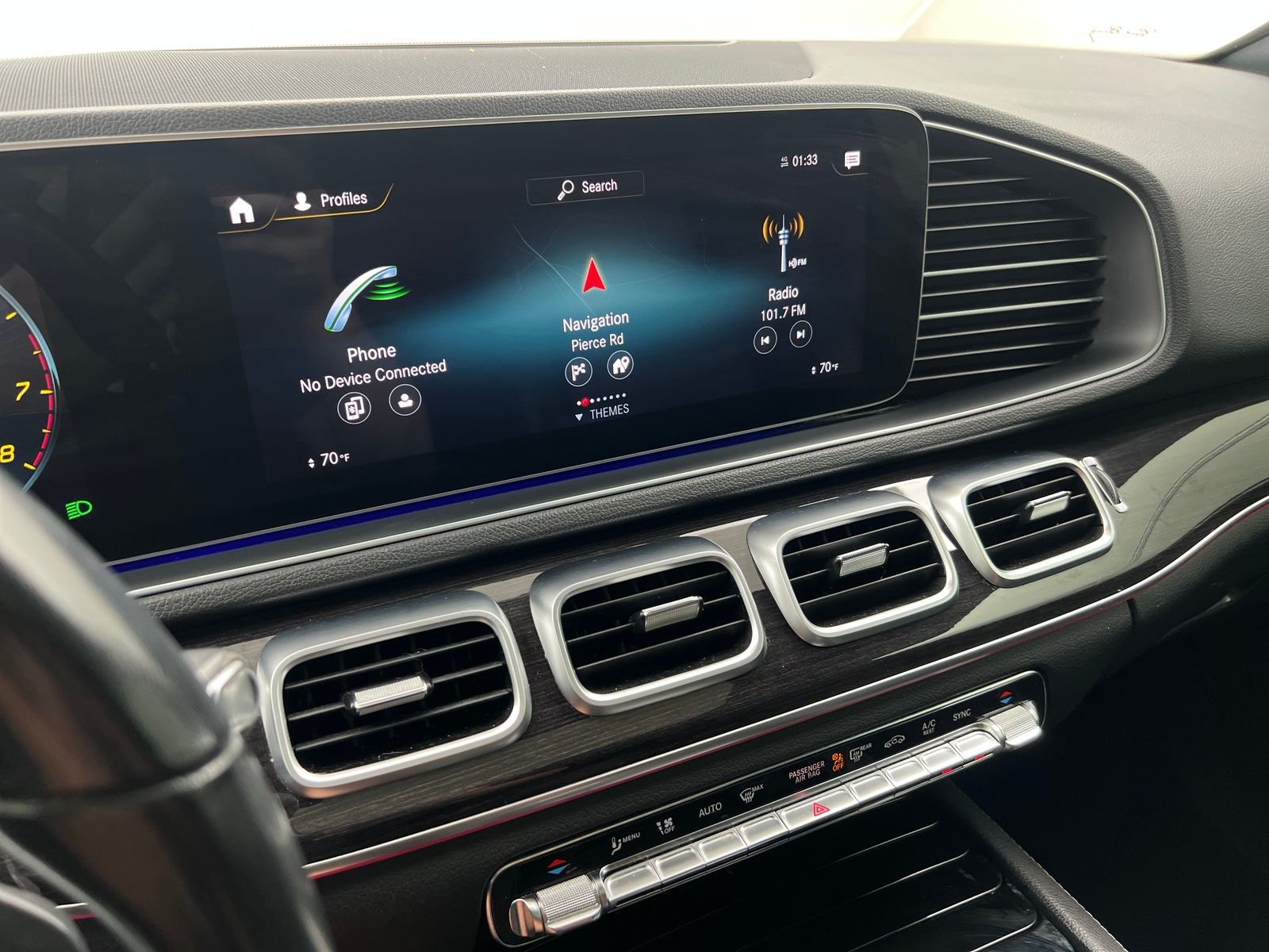 Thumbnail: 2021 Mercedes-Benz GLE - 3