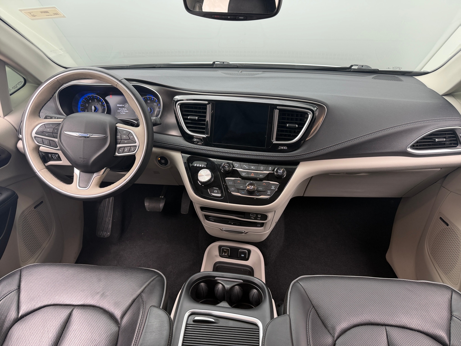 Thumbnail: 2017 Chrysler Pacifica - 2