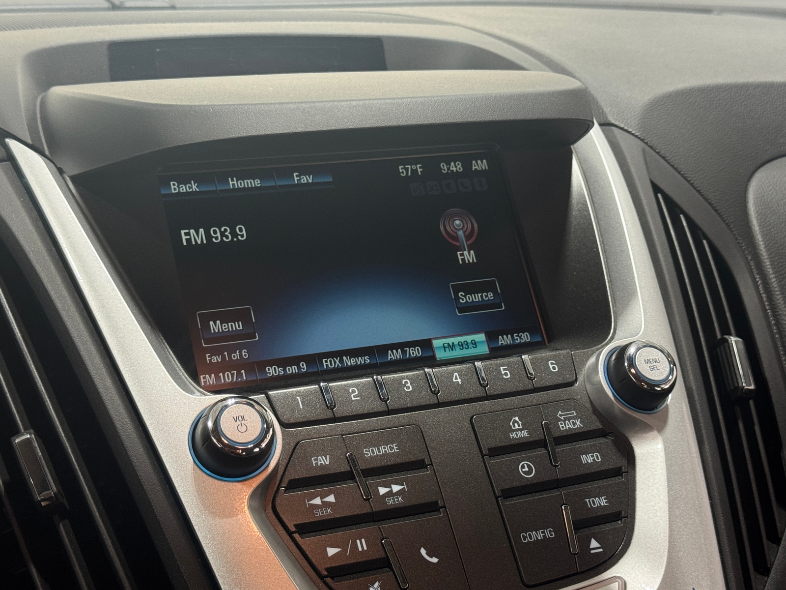 Thumbnail: 2014 Chevrolet Equinox - 3